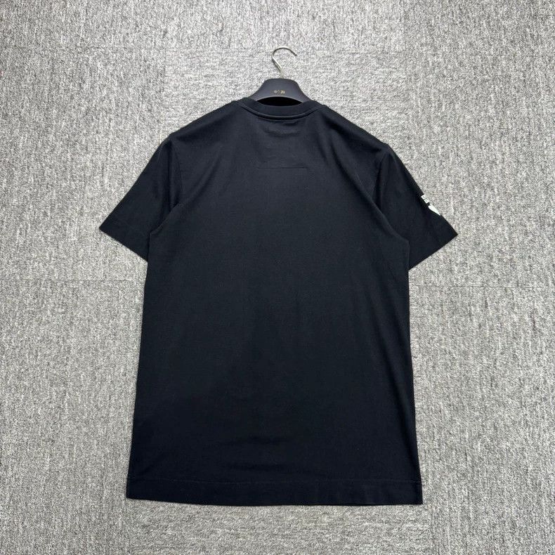 Givenchy Givenchy Abstract Letter Short Sleeve Size US M / EU 48-50 / 2 - 5 Thumbnail