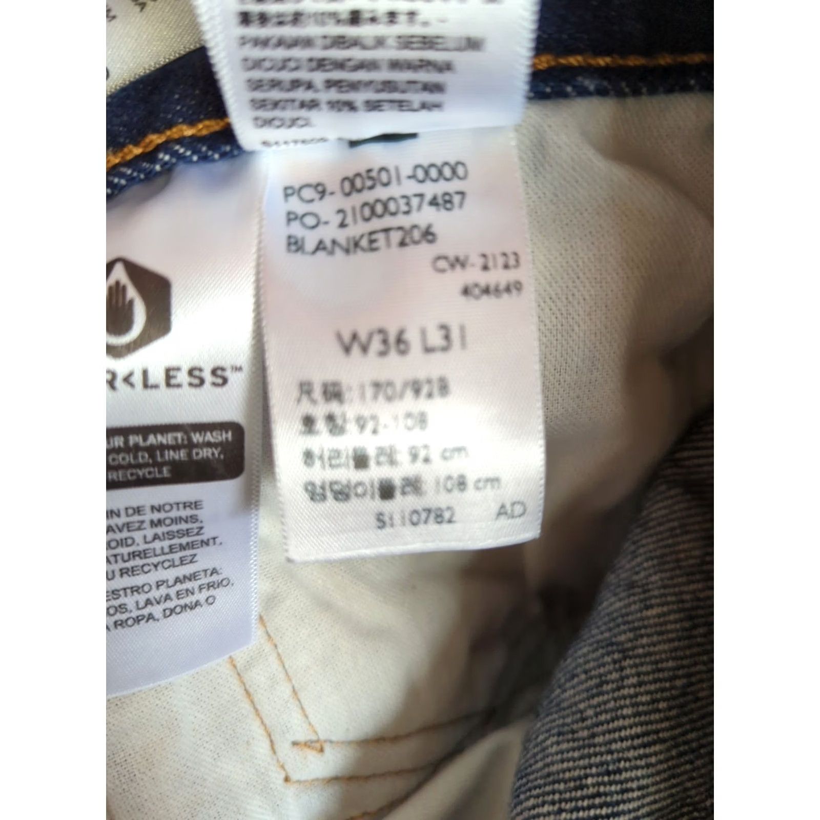 Levi's Levi's Jeans Mens 501 Denim Straight Leg Button Fly 34 Inseam 29 Dark Blue 5-Pocket Regular Fit Modern Classic Mens Size US 34 / EU 50 - 7 Thumbnail