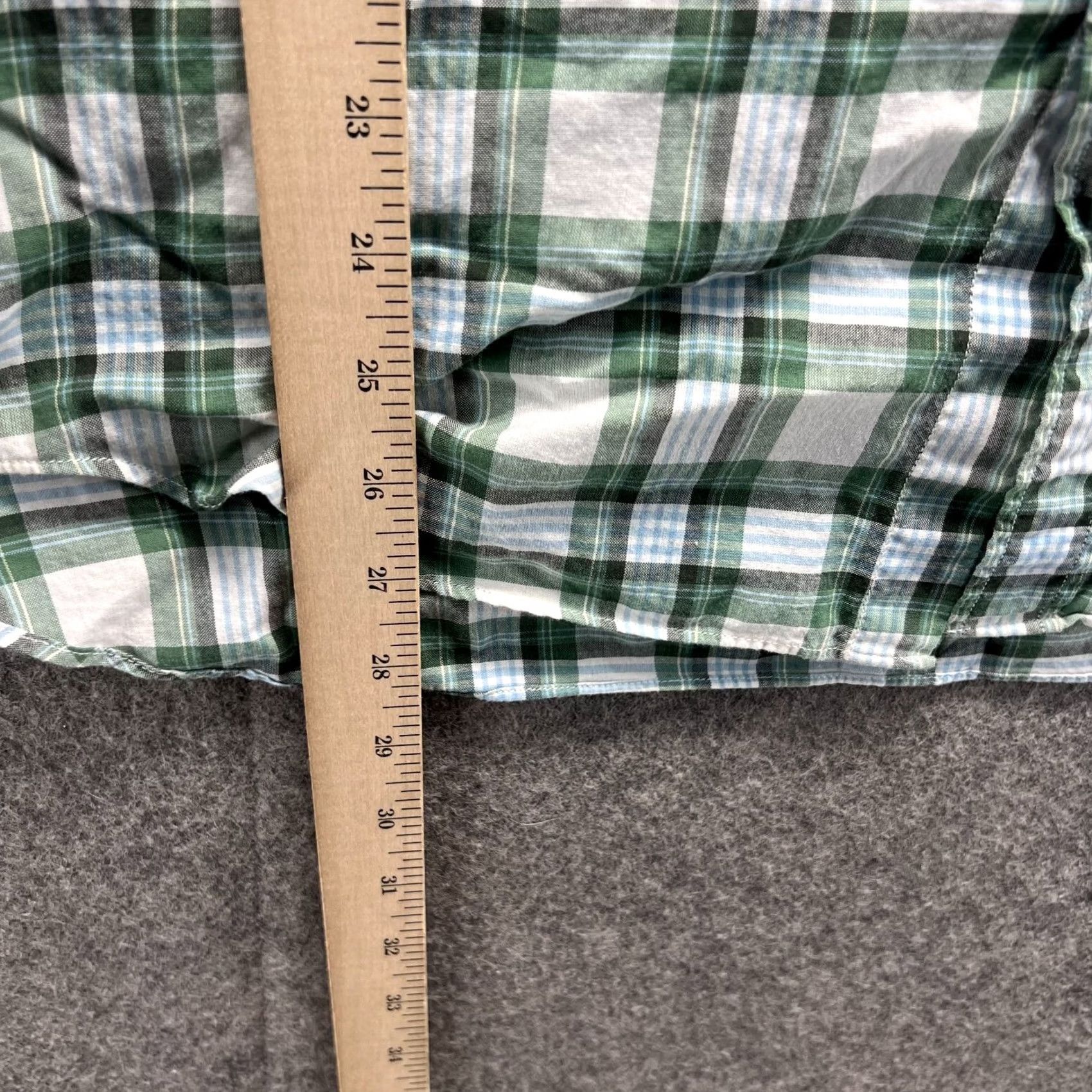 J.Crew VINTAGE J.CREW Shirt Men S Green White Plaid Button-Down Casual Dress Tailored 40 in Chest Regular Long Sleeve Mens Size US S / EU 44-46 / 1 - 4 Thumbnail