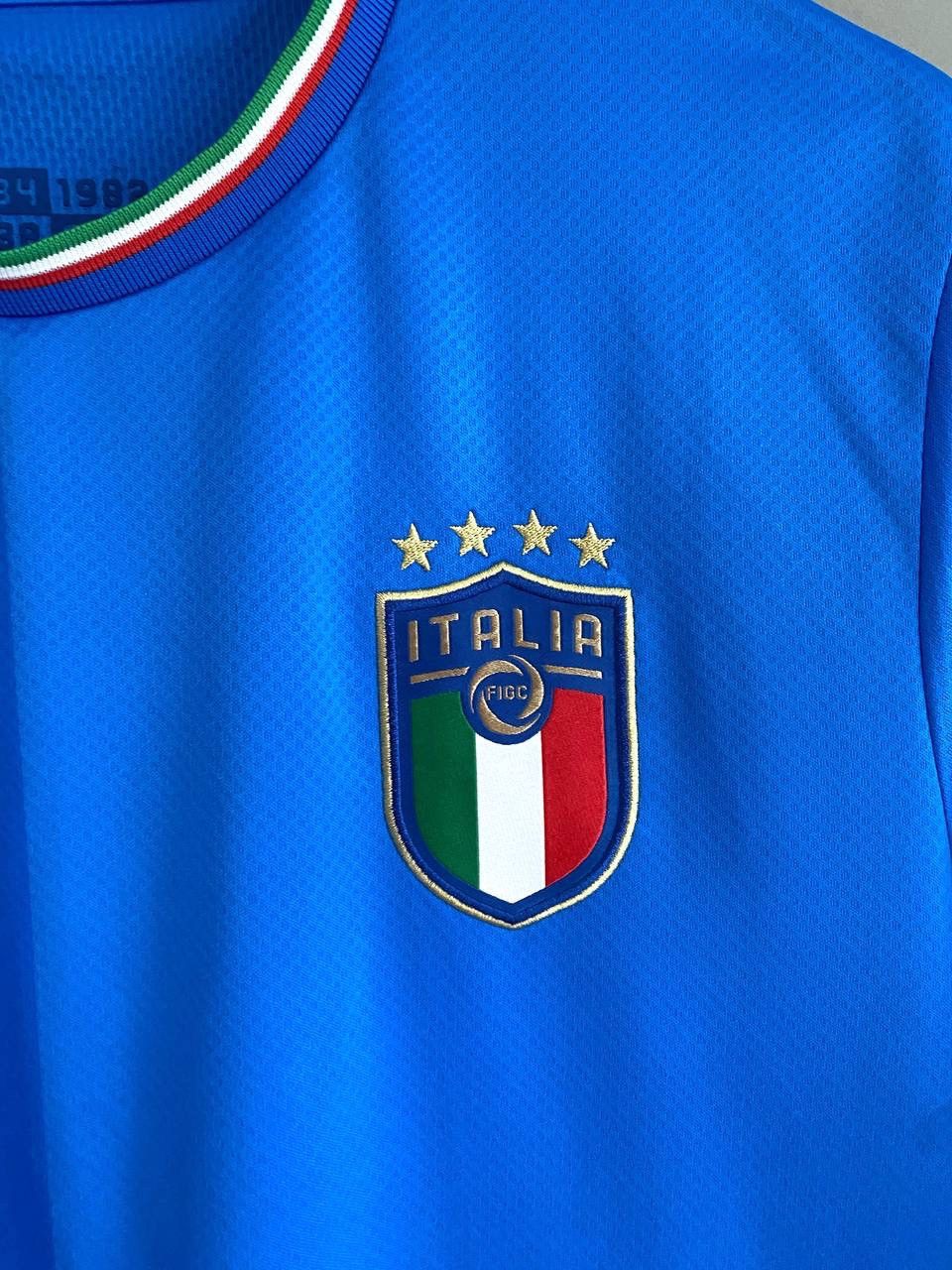 Puma Puma Italy National Team 2022/2023 Soccer Jersey, Size L Size US L / EU 52-54 / 3 - 6 Thumbnail