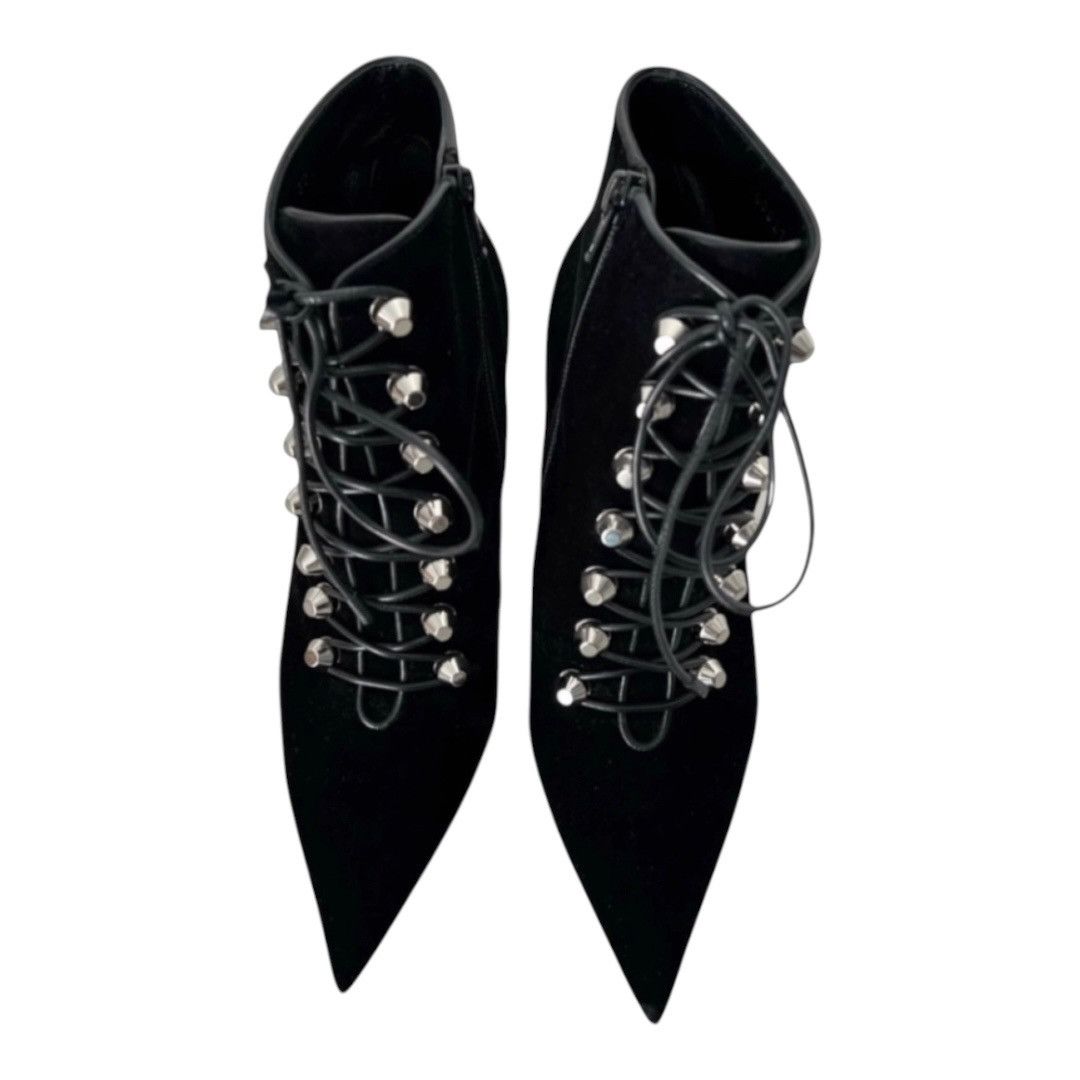 Balenciaga Balenciaga Black Velvet Lace-Up Ankle Boots Size US 6 / IT 36 - 1 Thumbnail