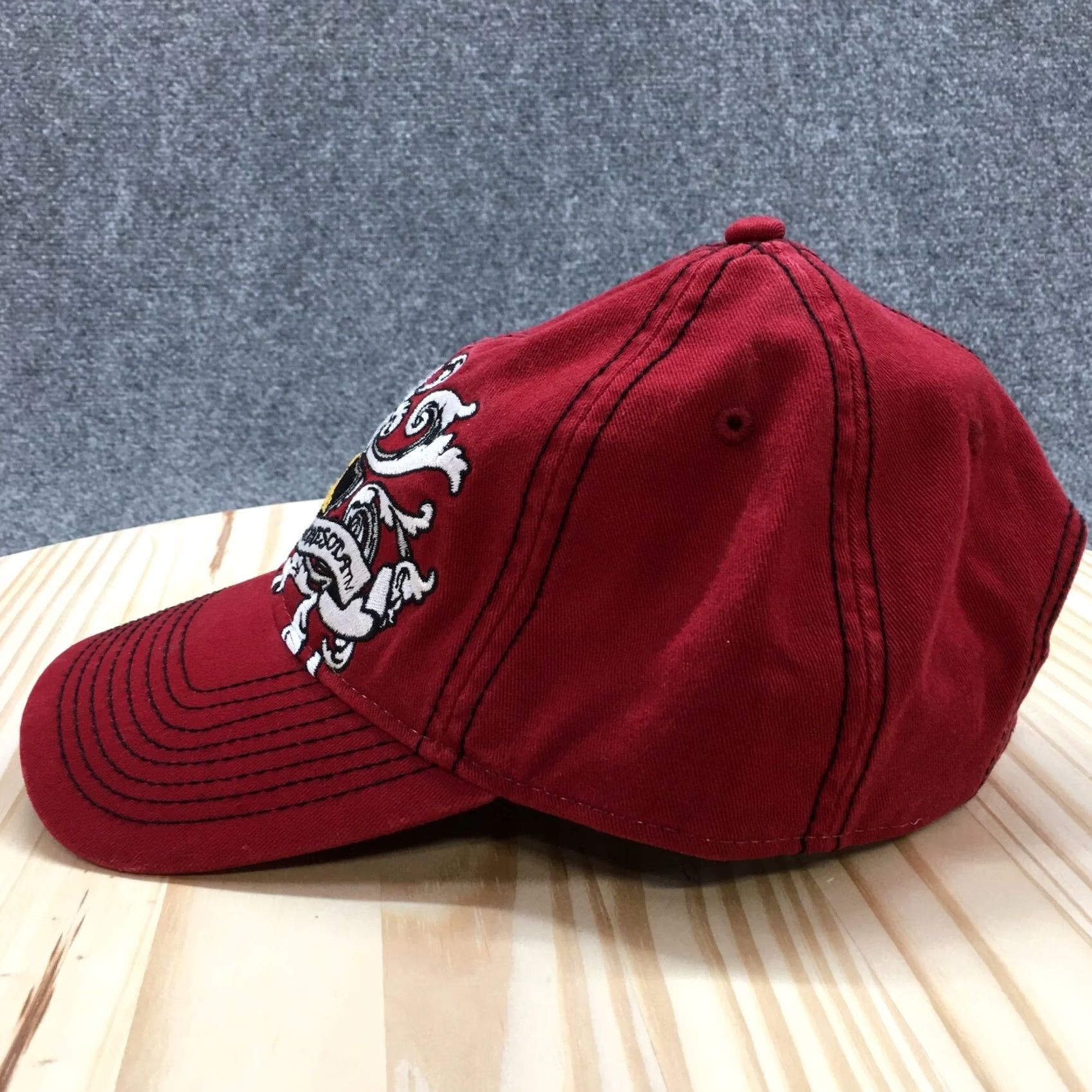 NCAA NCAA University Of Minnesota Baseball Cap Men Red OS Adjustable Embroidered Logo Size ONE SIZE - 4 Thumbnail