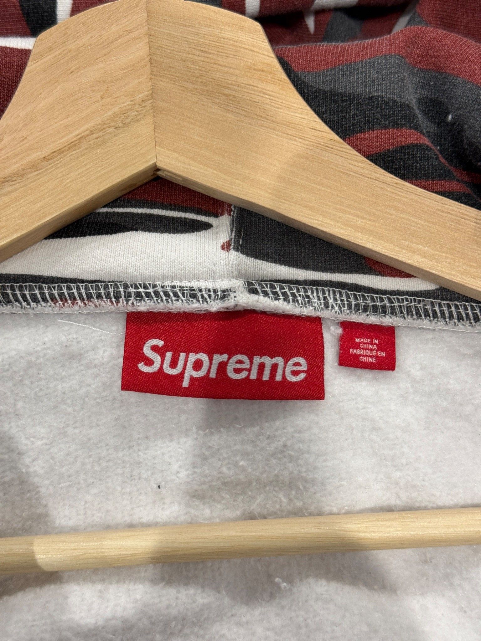 Supreme Supreme Performance Zip Up Hooded Sweatshirt Red Camo Size US L / EU 52-54 / 3 - 6 Thumbnail