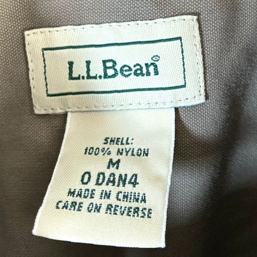 Vintage L.L. Bean Mens Shirt Brown Short Sleeve Button-Up Chest Pockets 100% Nylon M Shirt Mens Brown Short Sleeve Button-Up Chest Pockets Nylon M Size US M / EU 48-50 / 2 - 6 Thumbnail