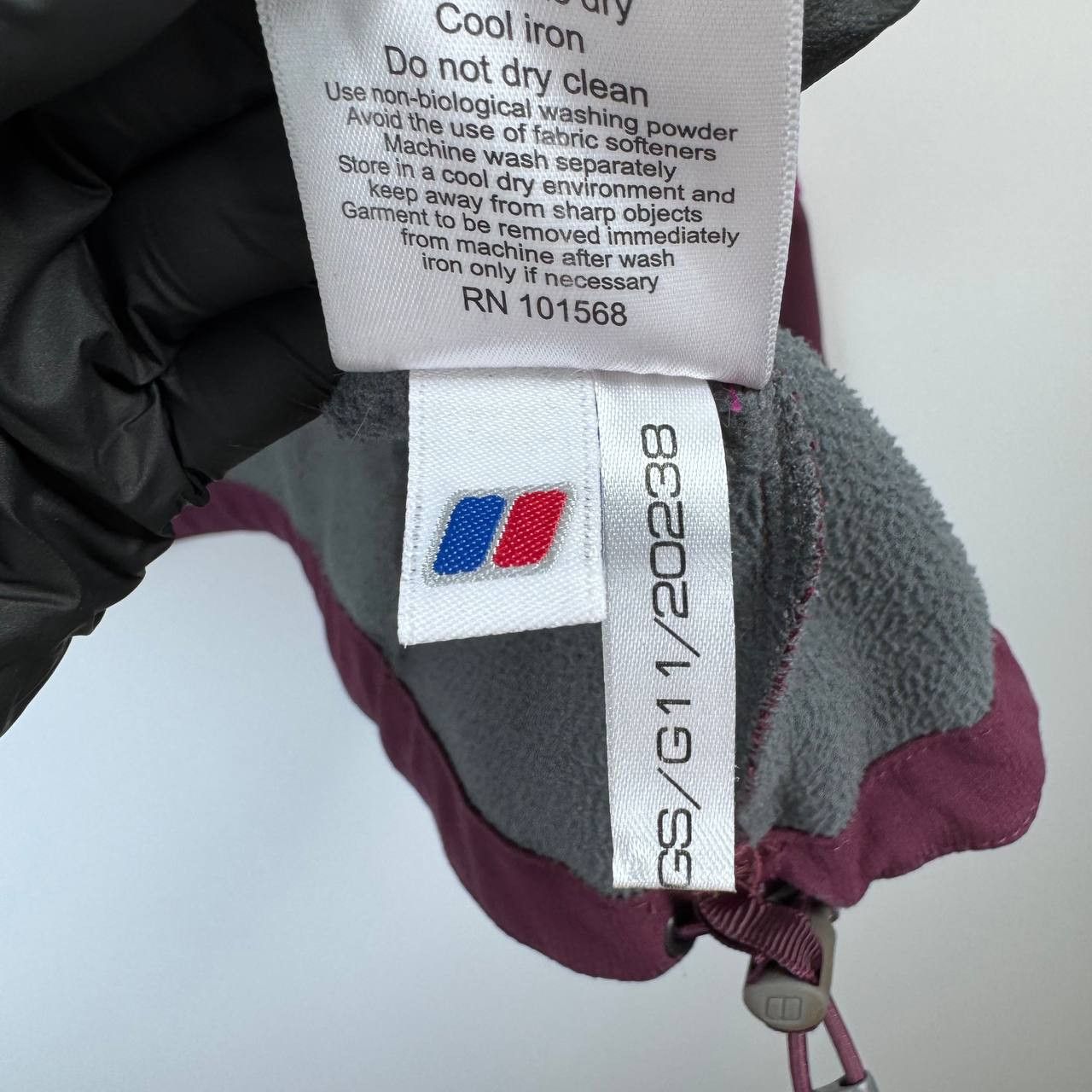Berghaus Berghaus Windstopper Jacket Purple Hooded Softshell L Size L / US 10 / IT 46 - 12 Thumbnail