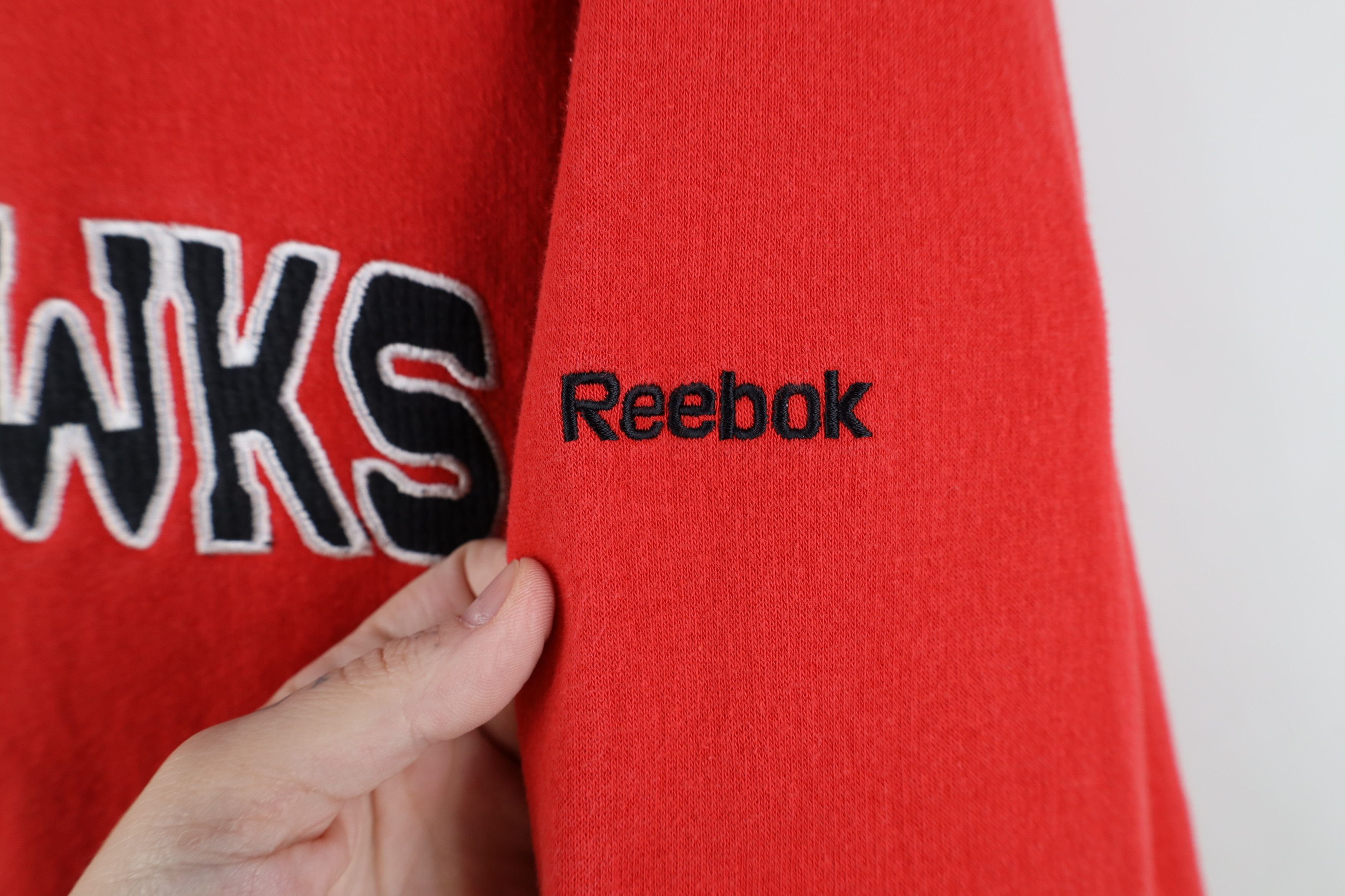 Reebok Vintage Reebok Chicago Blackhawks Hockey Hoodie Sweatshirt Size US M / EU 48-50 / 2 - 5 Thumbnail