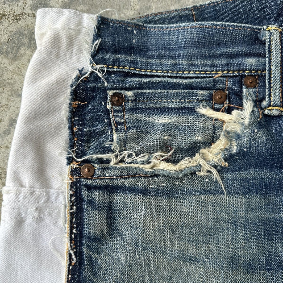 Evisu Thrashed No 2 selvedge Denim seagulls Daicock jort capris Size US 36 / EU 52 - 12 Thumbnail