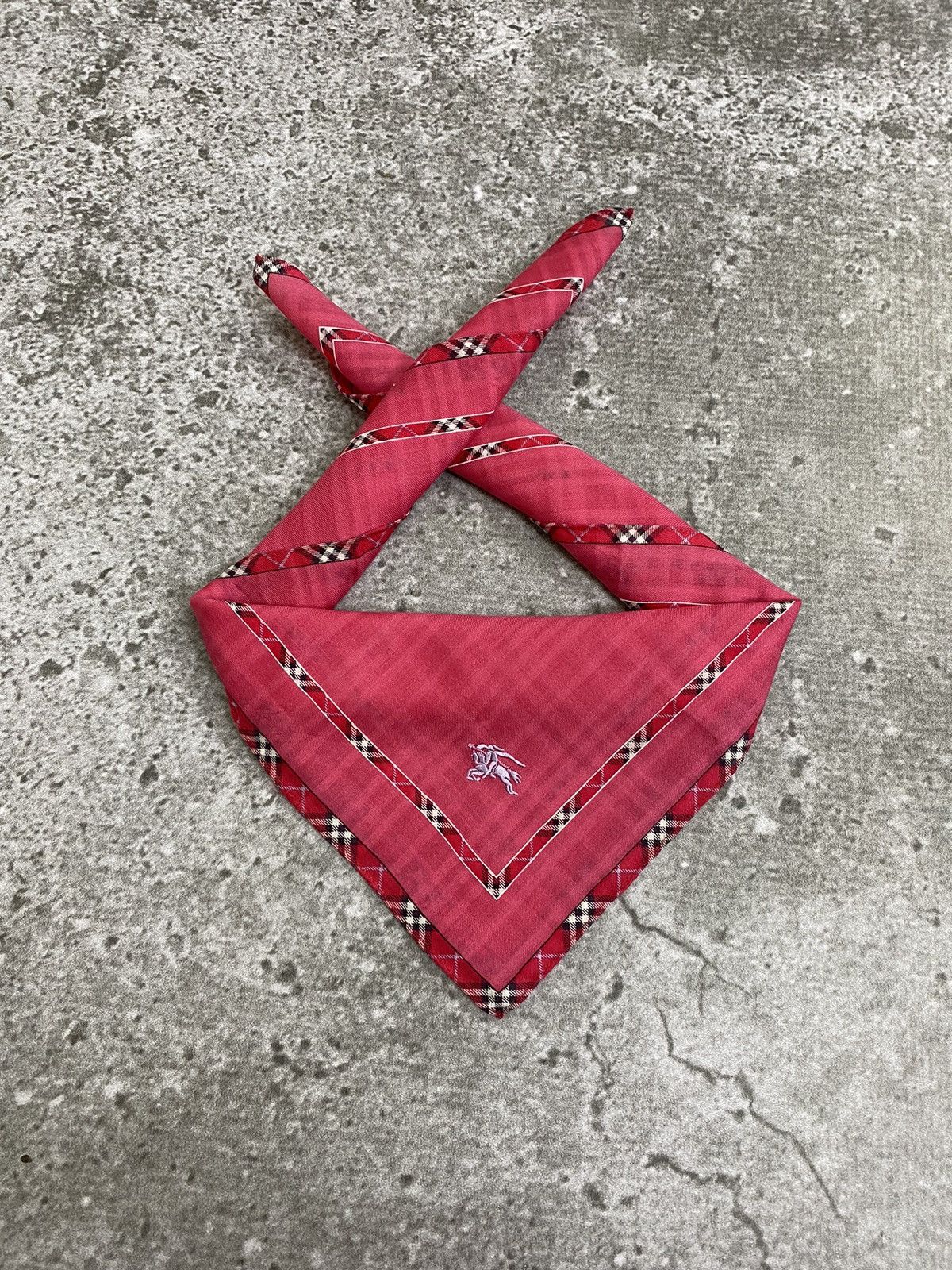 Burberry Burberrys Handkerchief / Bandana / Neckerchief Size ONE SIZE - 1 Thumbnail