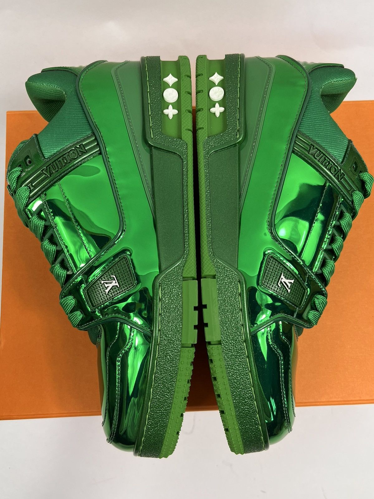 Louis Vuitton × Virgil Abloh PATENT GREEN SNEAKERS Size US 7 / EU 40 - 6 Thumbnail