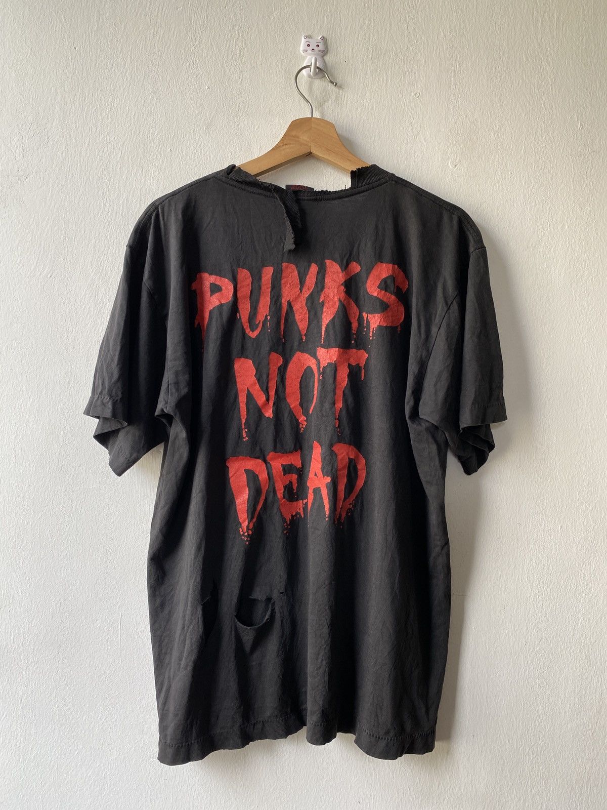 Band Tees Vintage The Exploited Beat The Bastard Distressed Tee Size US L / EU 52-54 / 3 - 2 Thumbnail