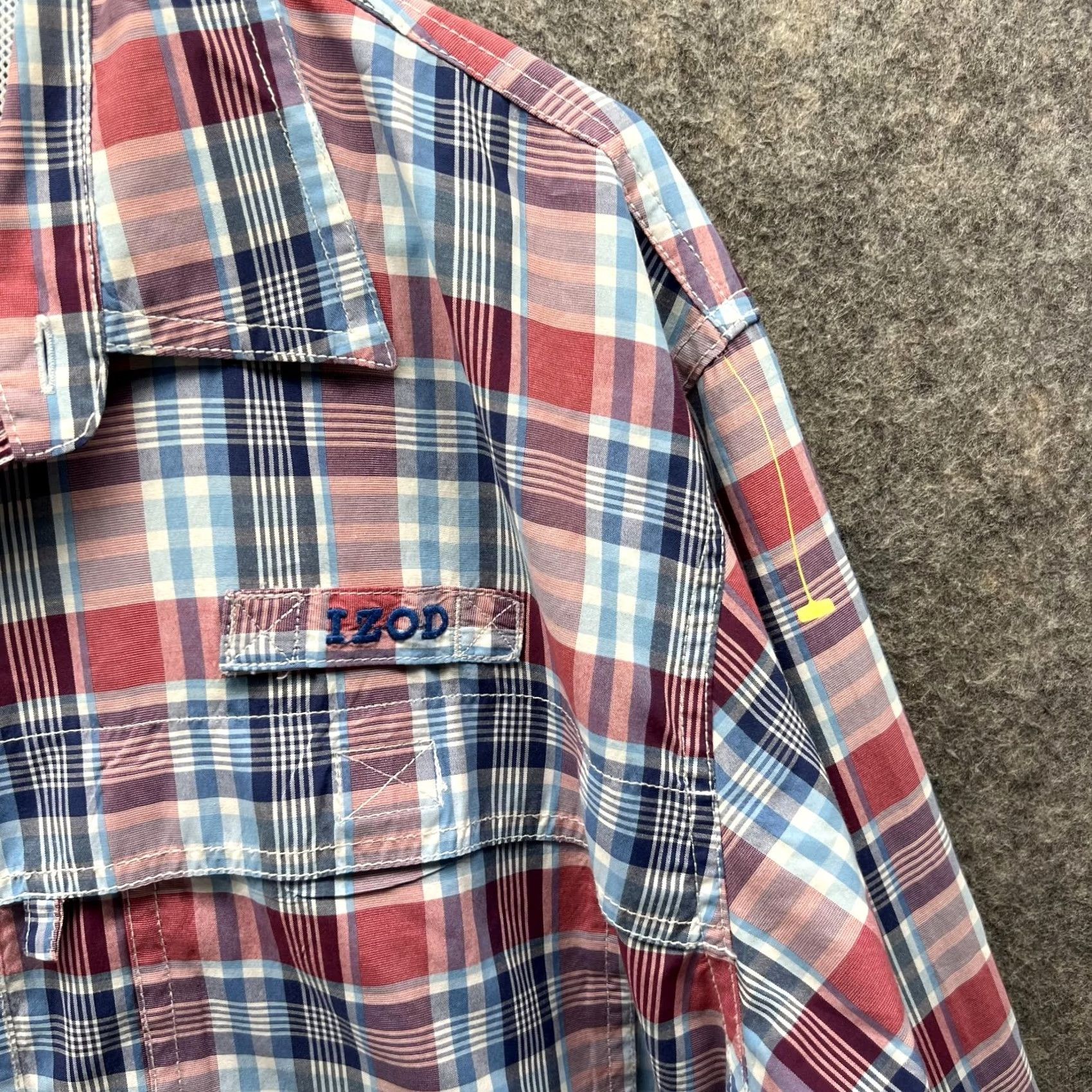 Izod VINTAGE Izod Shirt Men Medium Adult Red Blue Button Down Plaid Vented Saltwater Vintage Size US M / EU 48-50 / 2 - 4 Thumbnail