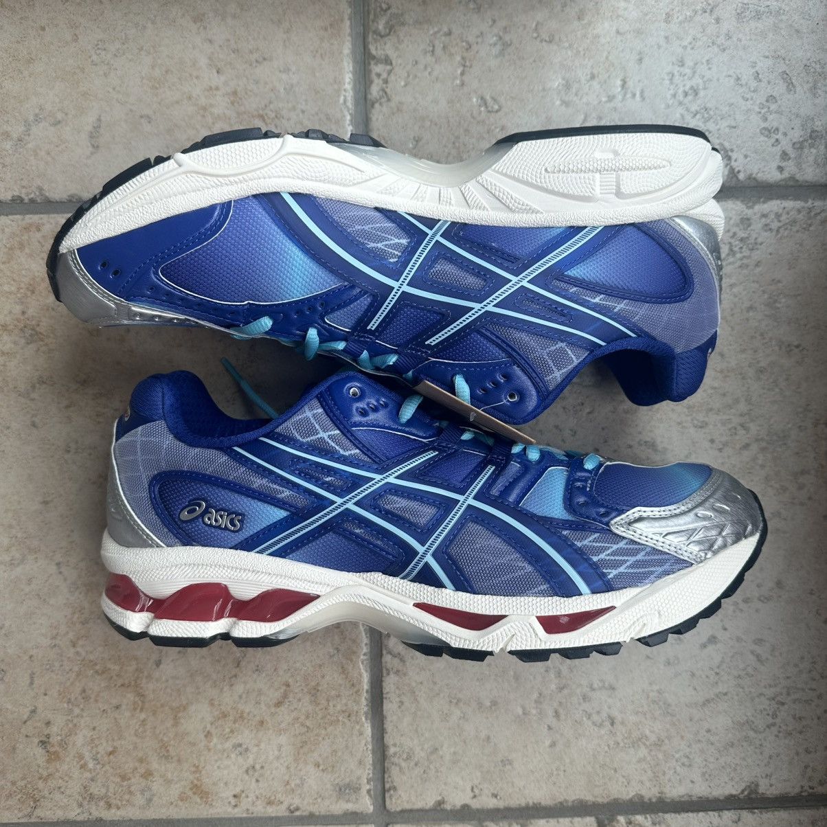 Asics × Kith Kith Marvel vs. Capcom Mega Man ASICS Gel-Nimbus 10.1 Size US 11.5 / EU 44-45 - 7 Thumbnail
