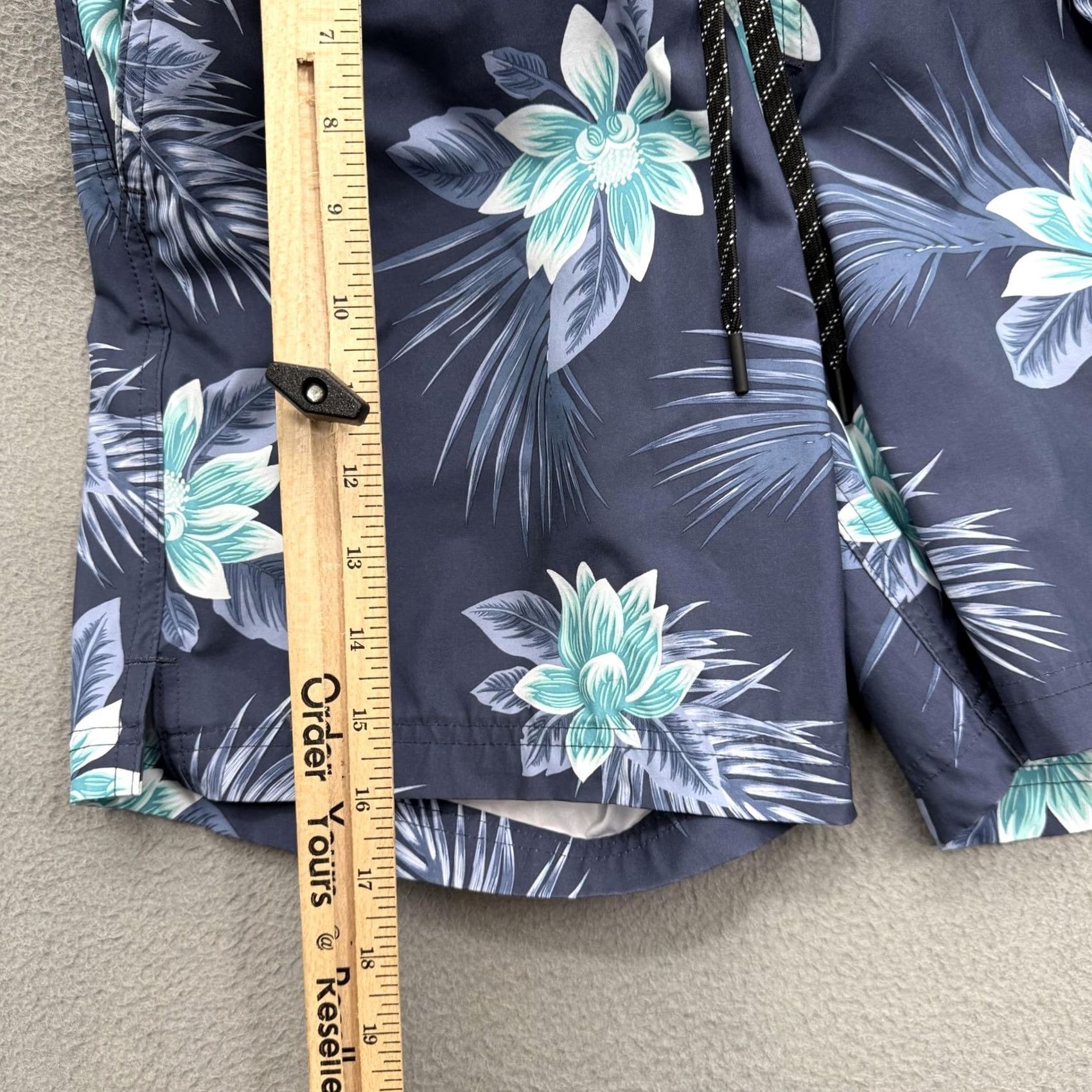 Hurley Hurley Swim Shorts Mens M Blue Tropical Hawaiian Floral Lined Pockets Drawstring Elastic Waist Beach Trunks Size US 31 - 5 Thumbnail