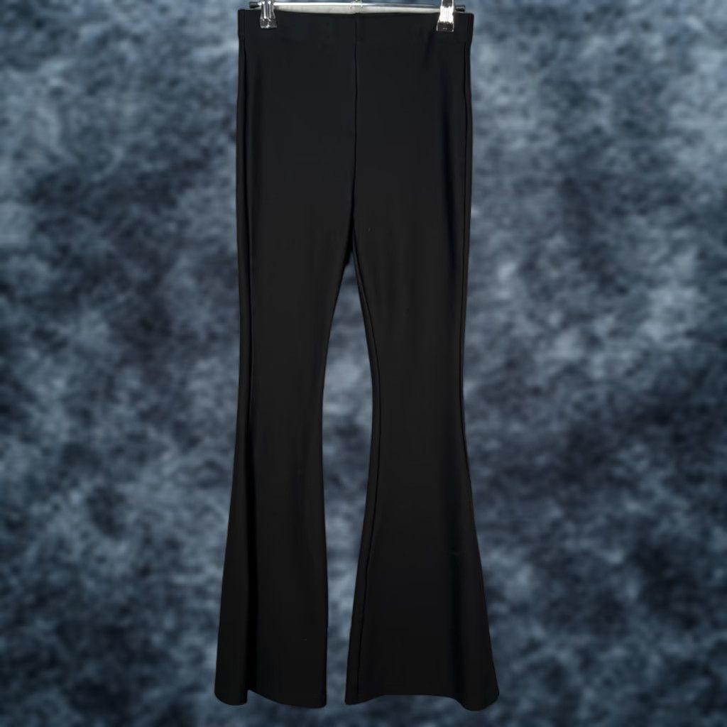 Vintage Commons Womens Small Black Flared Pants Casual Front Flat High Rise Inseam 31 In Stretch Pocketless (If No Pockets) Regular Size S Women Pants Size 28" / US 6 / IT 42 - 1 Thumbnail