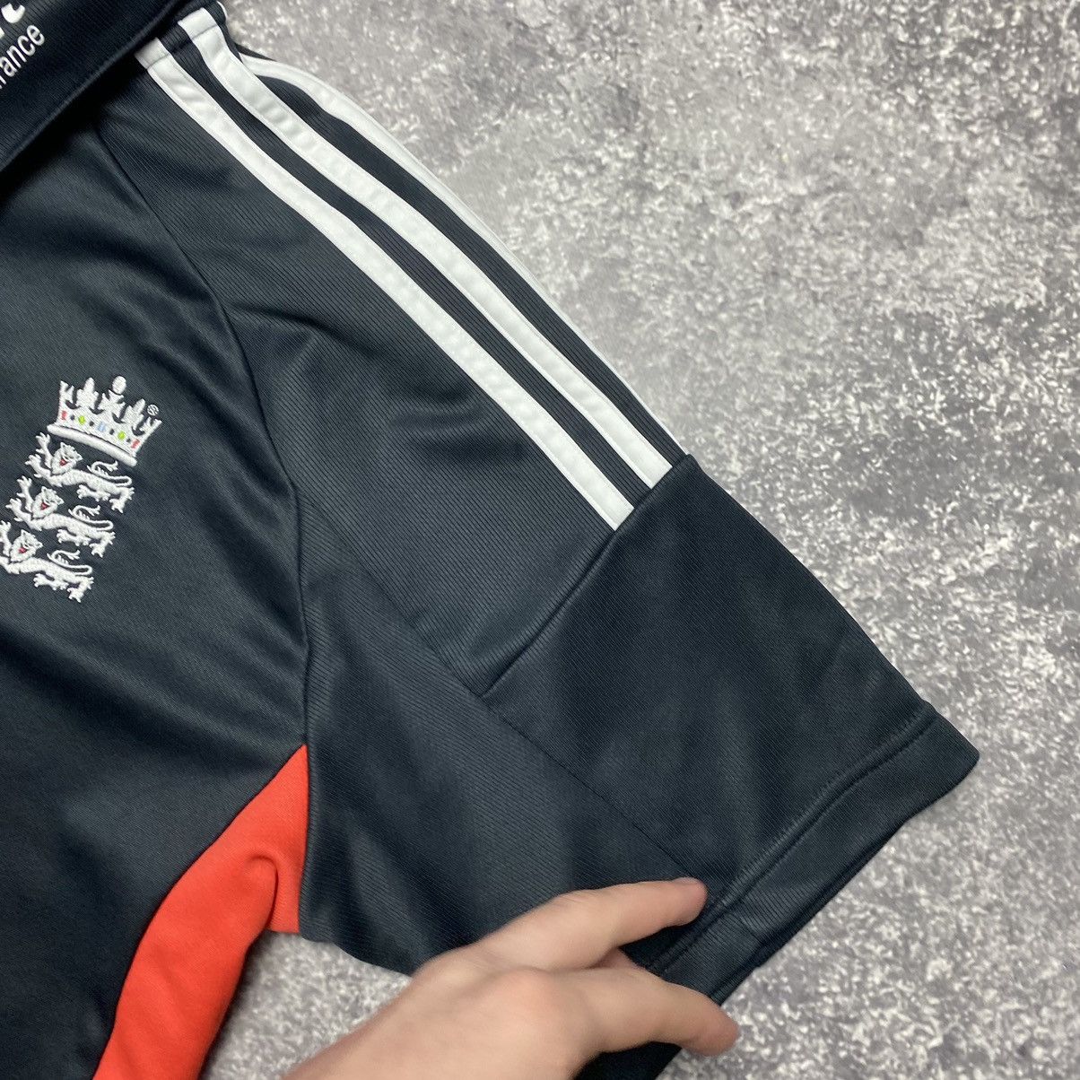 Vintage Vintage Adidas FC England Sportswear 2011 Jersey Size US L / EU 52-54 / 3 - 4 Thumbnail