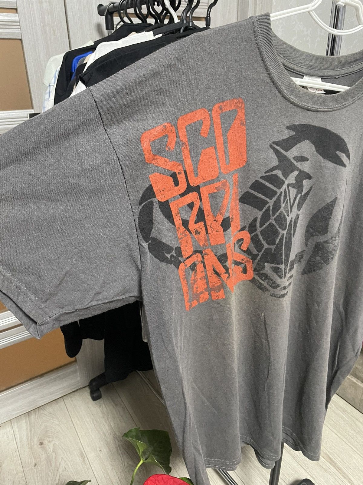 Band Tees × Vintage Vintage 00s Scorpions Humanity World Tour T Shirt Size US XL / EU 56 / 4 - 3 Thumbnail