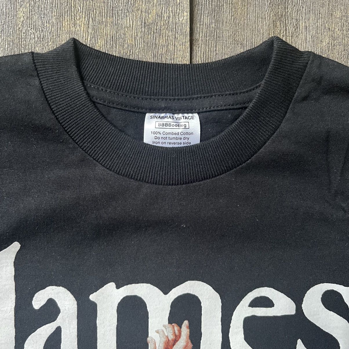 Band Tees 🌼britpop🌼james band english rock ja! Size US L / EU 52-54 / 3 - 12 Thumbnail