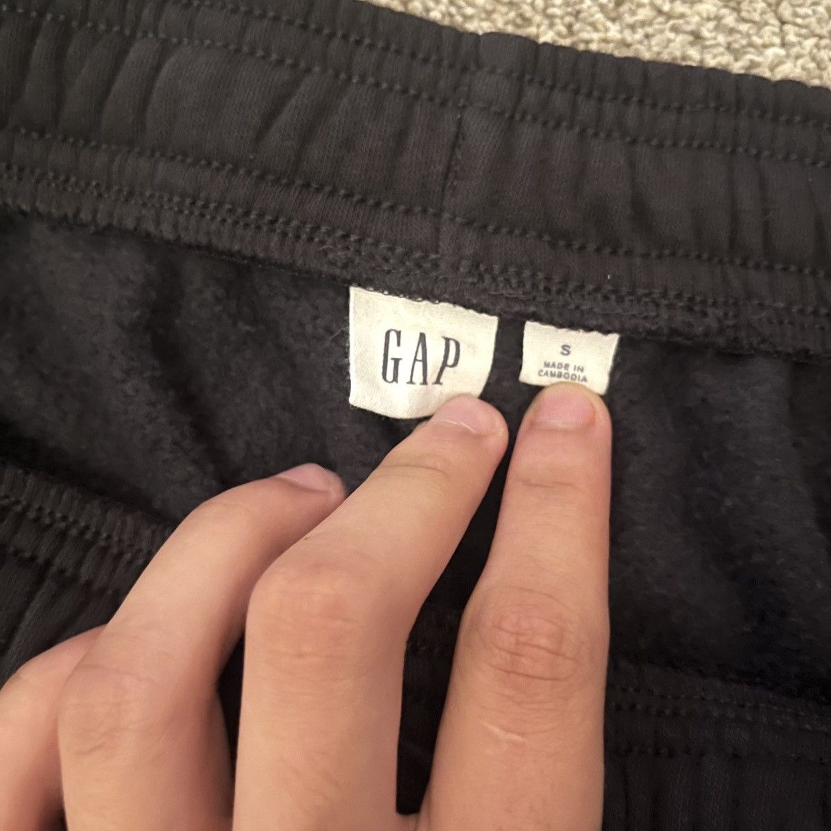 Other All black gap sweatpants Size S Size US 30 / EU 46 - 4 Thumbnail