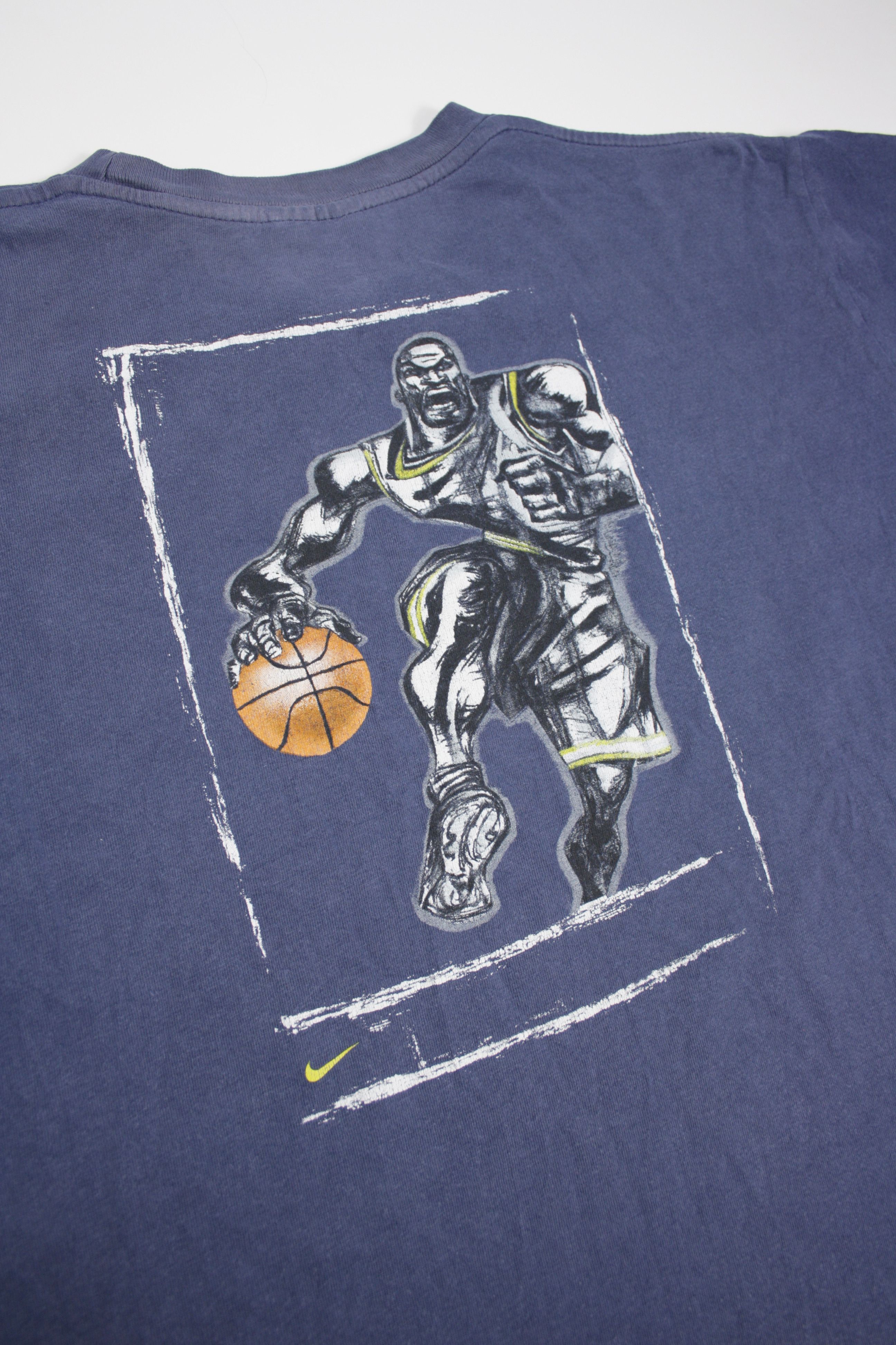 Nike × Vintage Nike 90s Vintage Basketball Player Graphic Washed T-Shirt Size US L / EU 52-54 / 3 - 2 Thumbnail