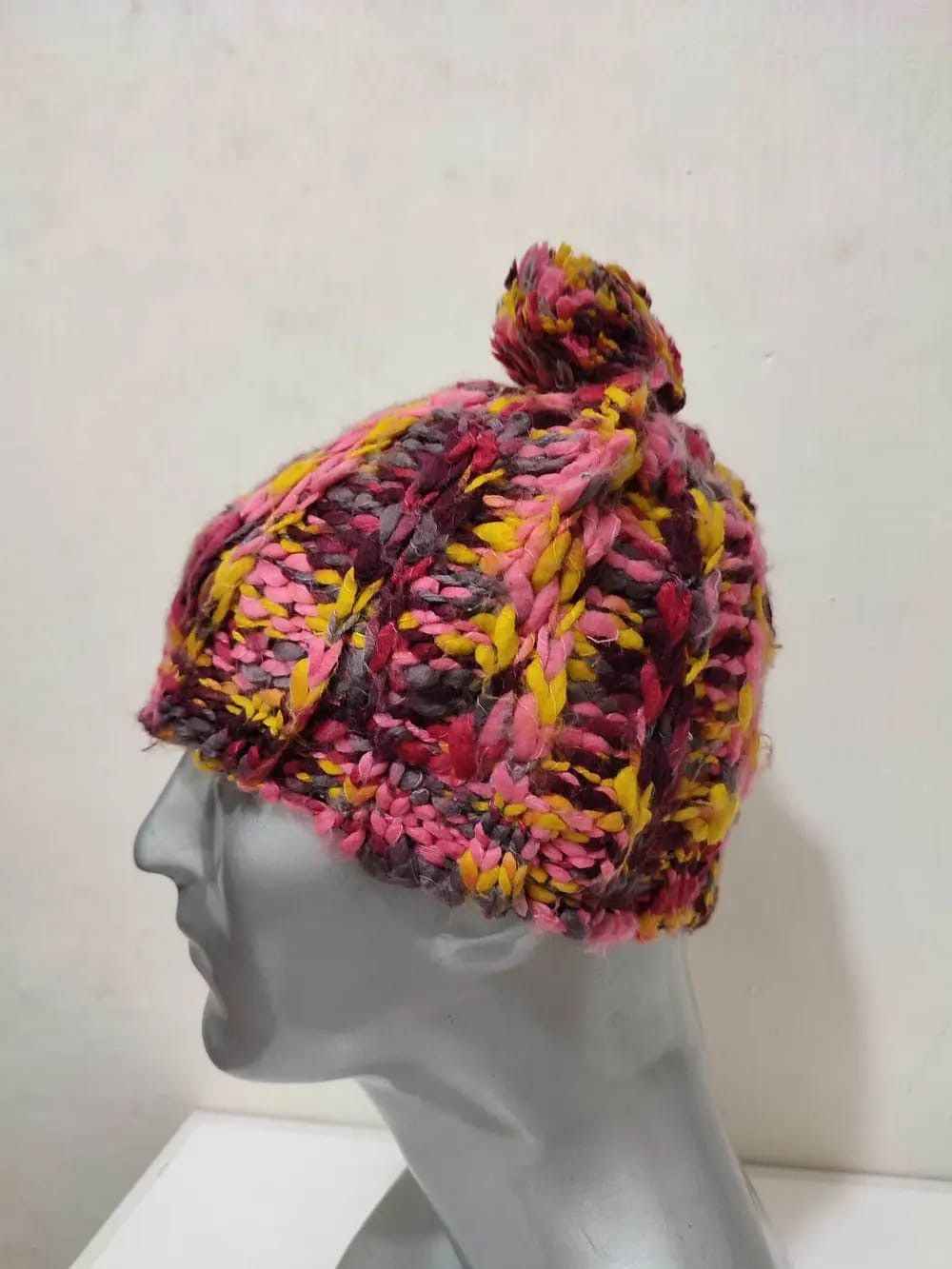 Other Unknown Multicolour Knitted Beanie Hats Size ONE SIZE - 1 Thumbnail