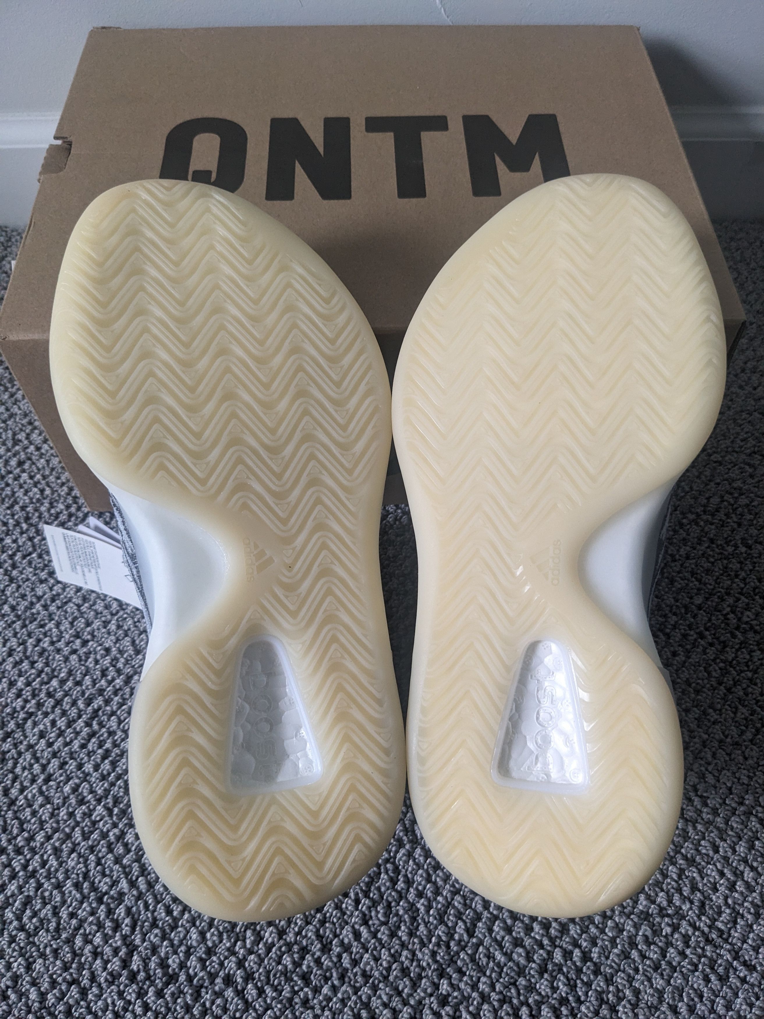Adidas Yeezy QNTM BOOST LIFESTYLE MODEL Size US 5.5 / EU 38 - 10 Thumbnail