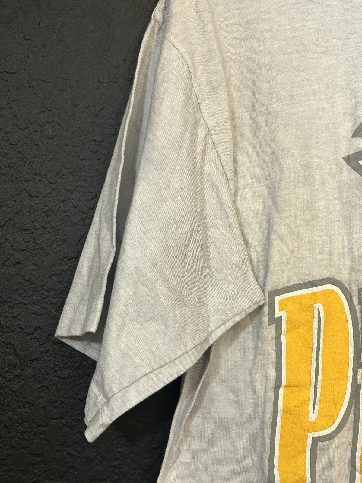 NHL Y2K NHL Pittsburgh Penguins Logo T Shirt Size US M / EU 48-50 / 2 - 7 Thumbnail