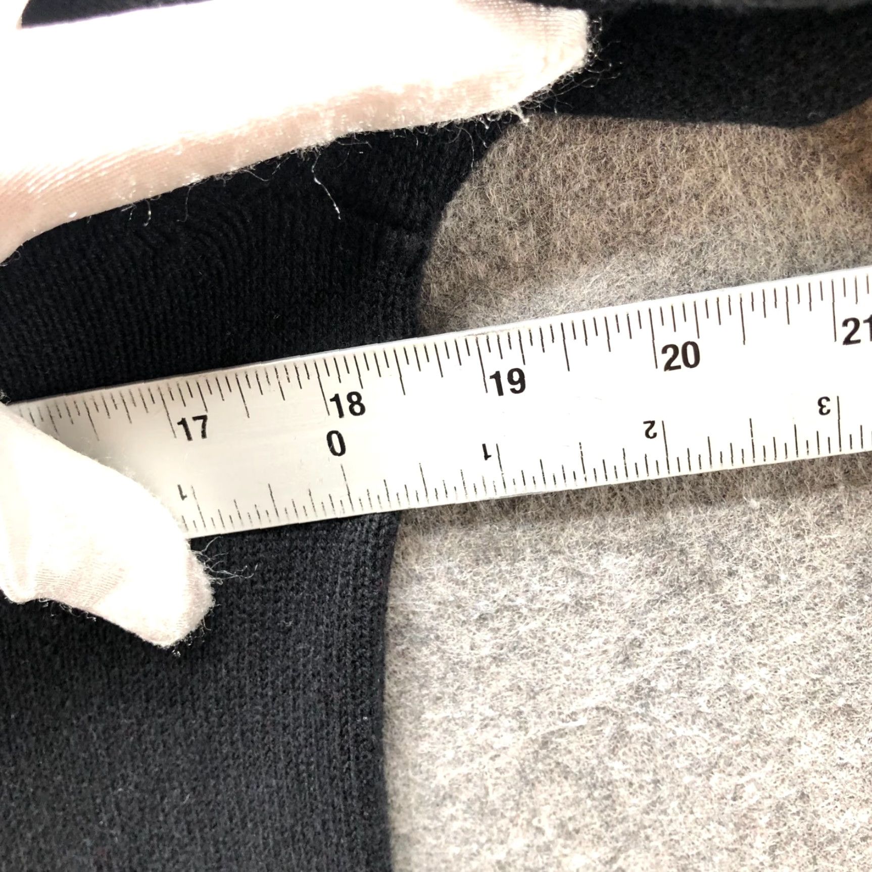 J.Crew J. Crew Bell Sleeve Sweater Womens S Black Crewneck Cotton Pullover Size S / US 4 / IT 40 - 7 Thumbnail