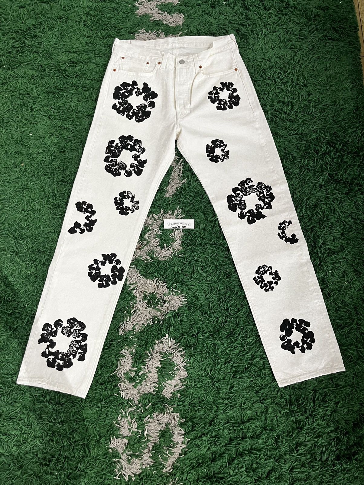 image of Denim Tears White Cotton Wreath Jeans in White/Black, Men's (Size 36)