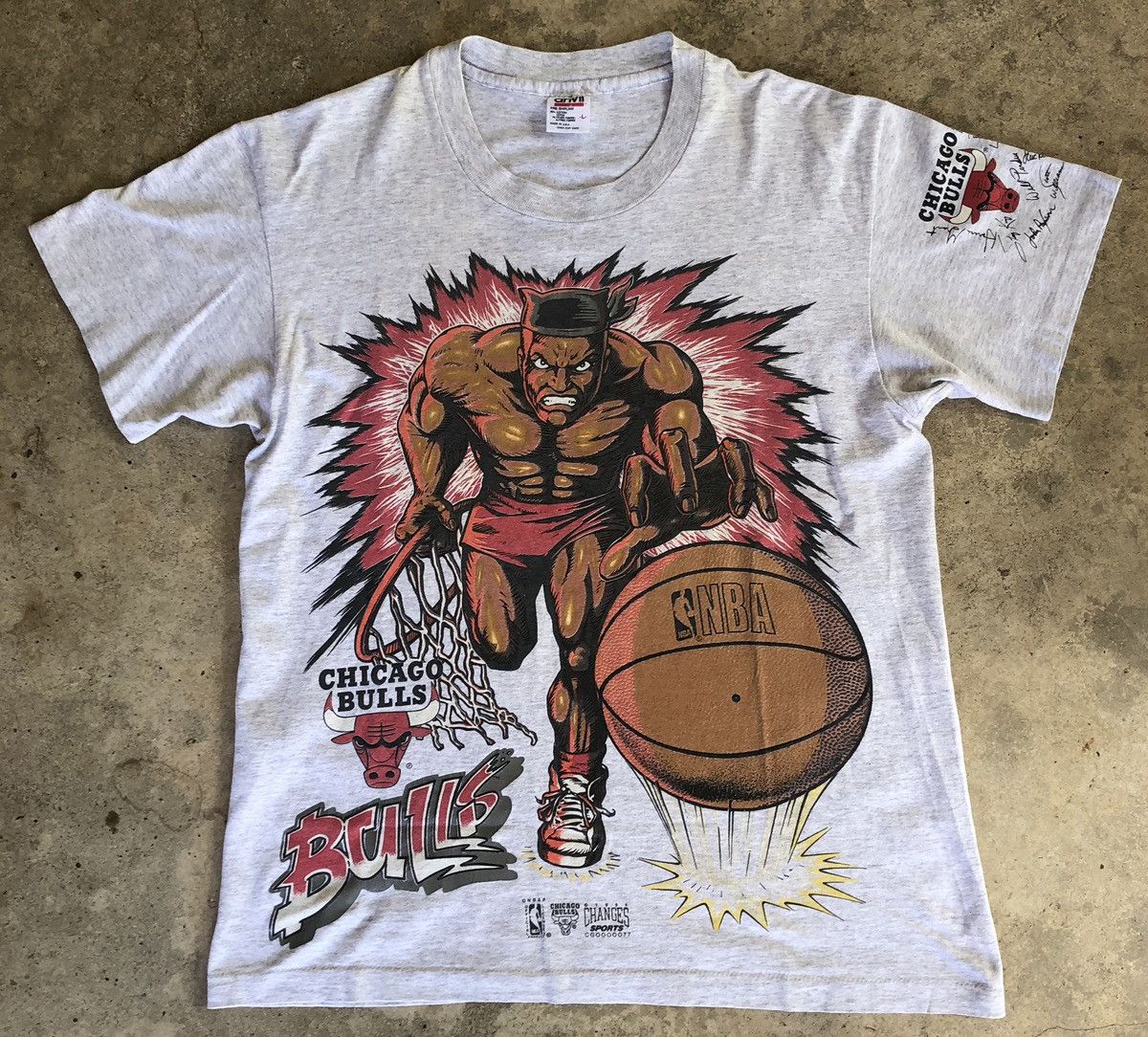 Vintage Vintage 1994 Chicago Bulls Caricature Size US L / EU 52-54 / 3 - 1 Thumbnail