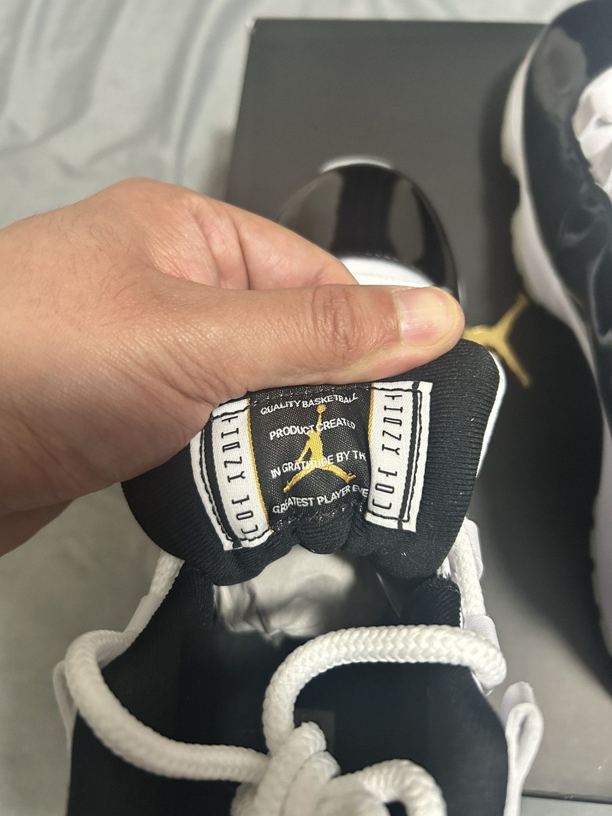 Jordan Brand × Nike Nike Air Jordan Retro 11 Gratitude Size 10.5 Size US 10.5 / EU 43-44 - 11 Thumbnail