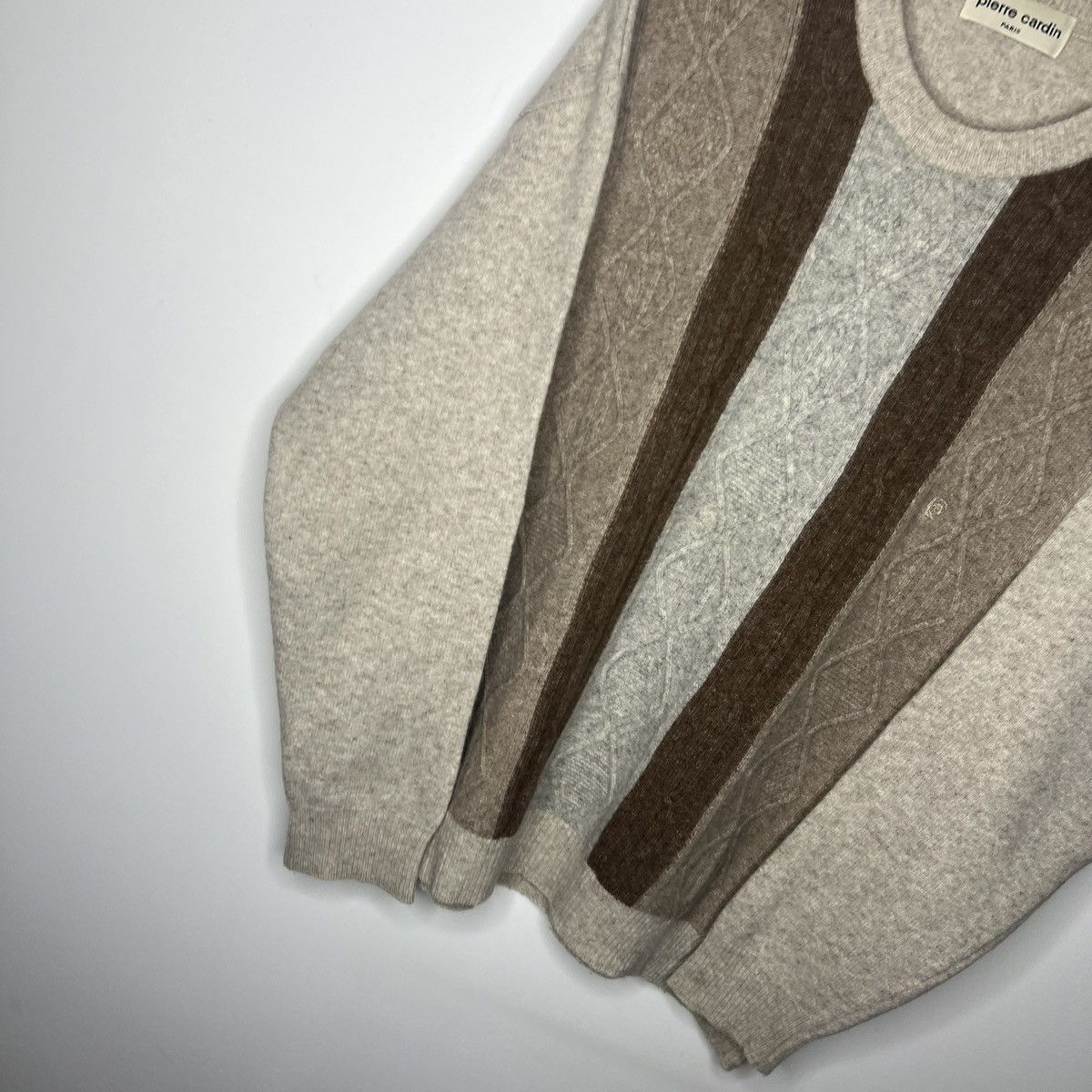 Pierre Cardin × Vintage Vintage 90s Pierre Cardin Cable jumper old money sweater Size US L / EU 52-54 / 3 - 4 Thumbnail