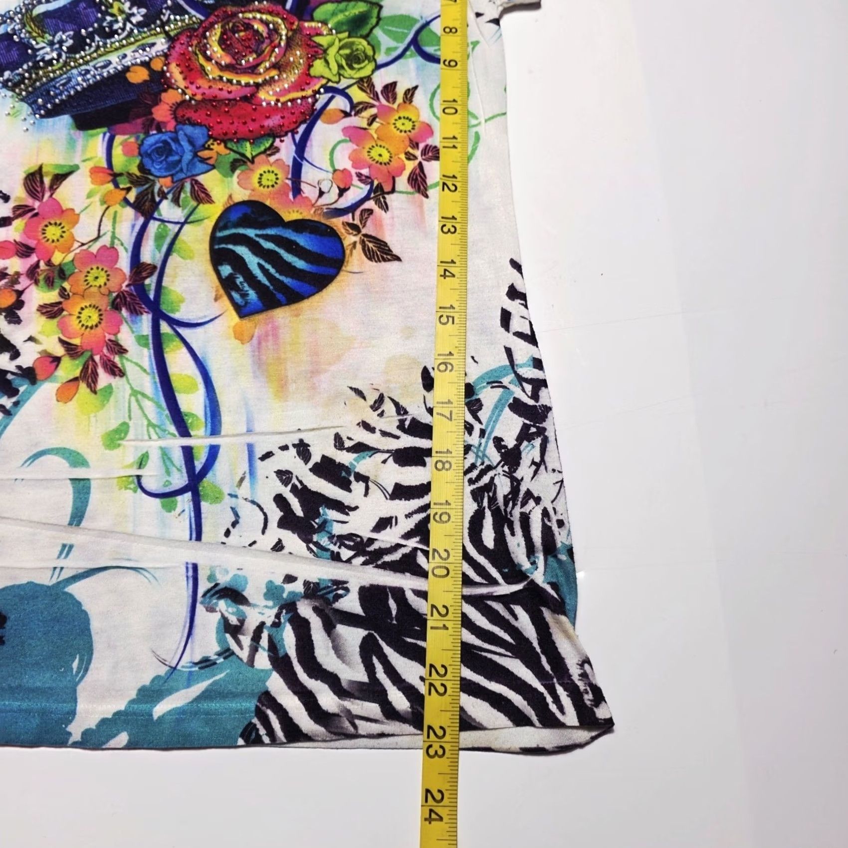 Vintage Romeo & Juliet Couture Embellished Shirt Women's Small Y2K Graphic USA Flowers Shirt Adult Womens S Crew Neck Short Sleeve Rhinestone Leopard Size S / US 4 / IT 40 - 5 Thumbnail
