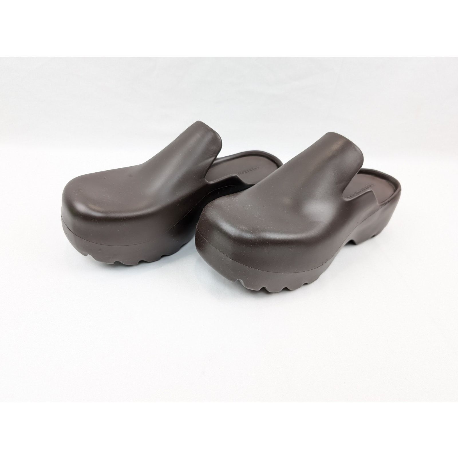 Bottega Veneta o1rshd1 Flash Slipper Rubber Gel Rubber Sandal in Fondant Size US 8 / EU 41 - 17 Thumbnail