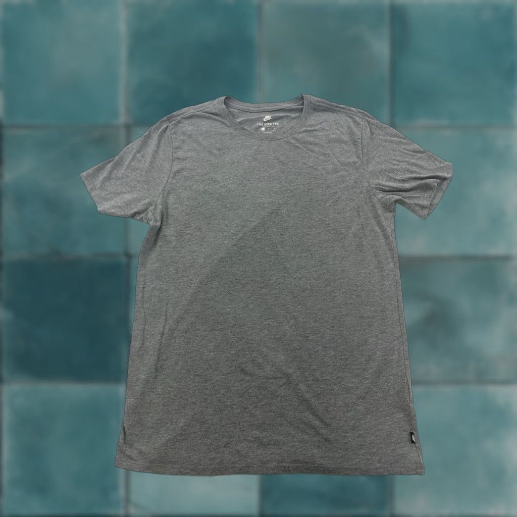 Nike Nike Shirt Mens Large Gray Athletic Short Sleeve Crew Neck Tee Size US L / EU 52-54 / 3 - 1 Thumbnail
