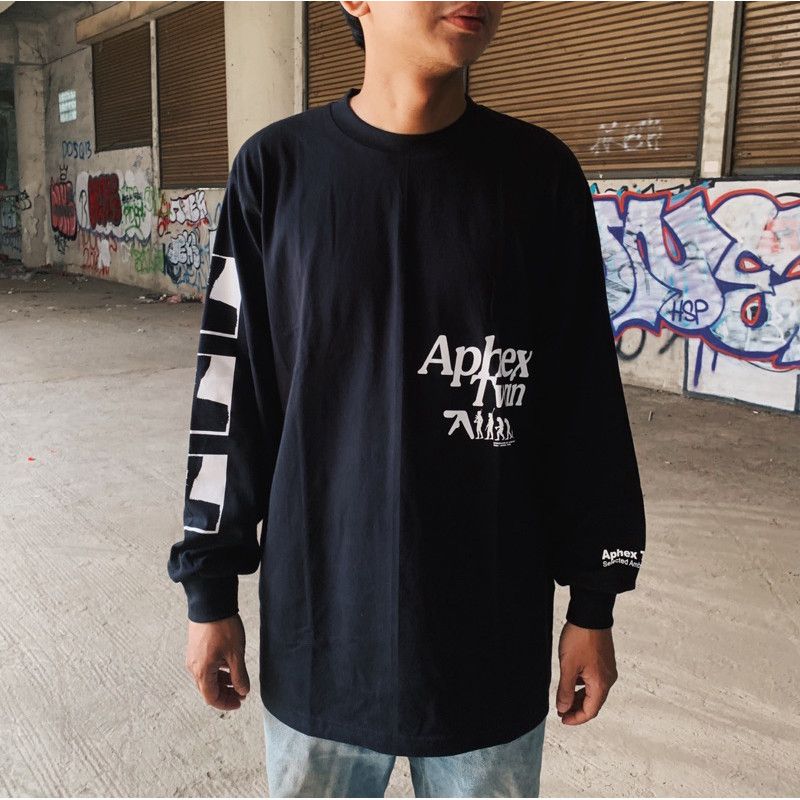 Band Tees × Rap Tees × Vintage Aphex Twin selected ambient works 85 - 92 LONG SLEEVE TEES Size US XL / EU 56 / 4 - 7 Thumbnail