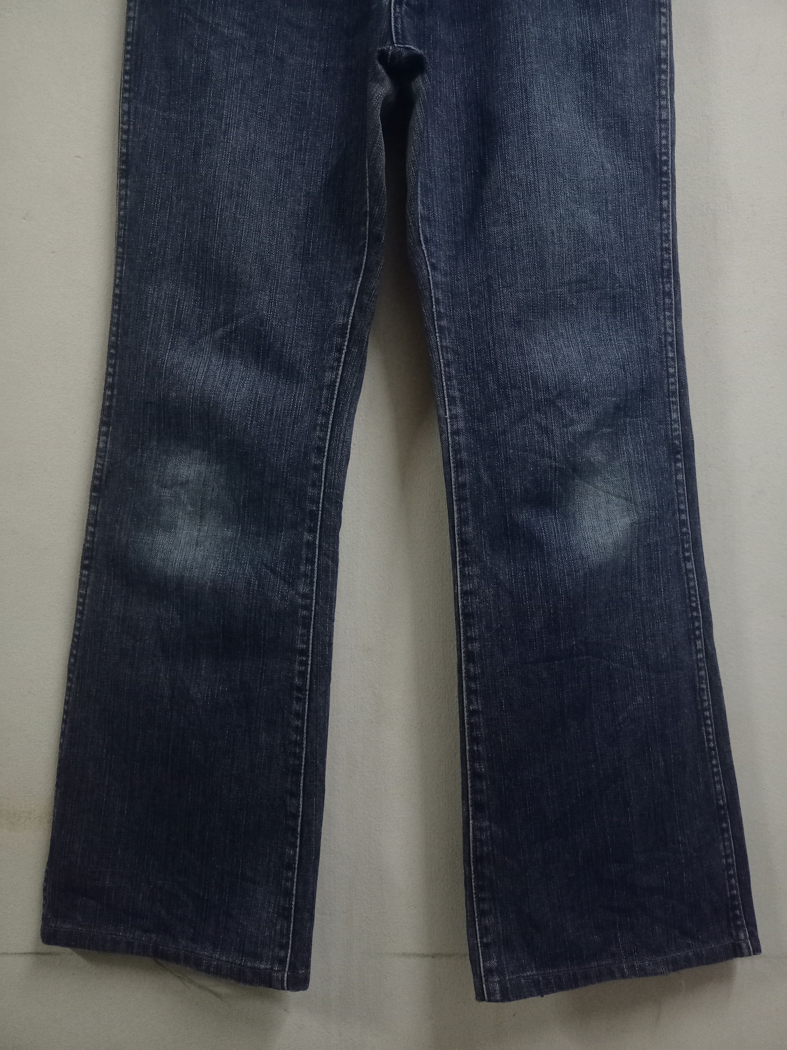 Wrangler Vintage Japanese Wrangler Blue Wash Flare Jeans Size US 33 - 5 Thumbnail