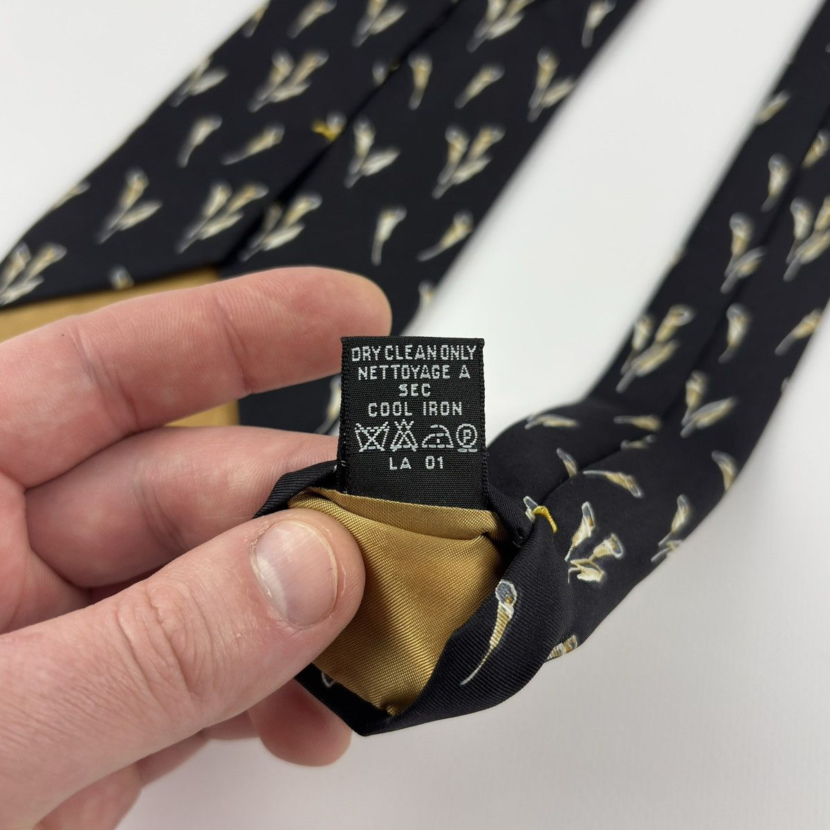 Yves Saint Laurent Yves Saint Laurent YSL Paris Silk Tie Size ONE SIZE - 9 Thumbnail
