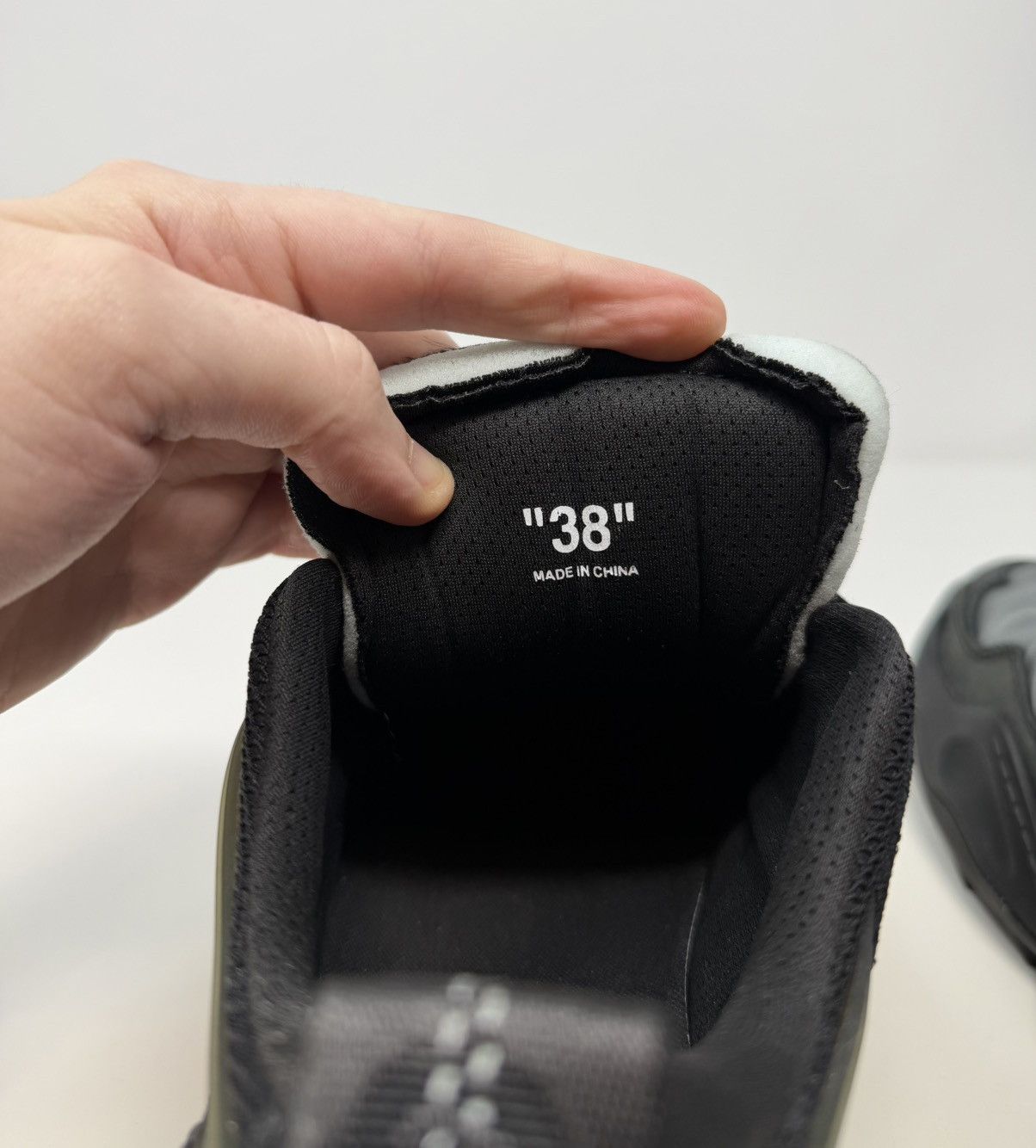 Off-White Off-White ODSY-1000 Sneaker Black Size US 8 / IT 38 - 7 Thumbnail