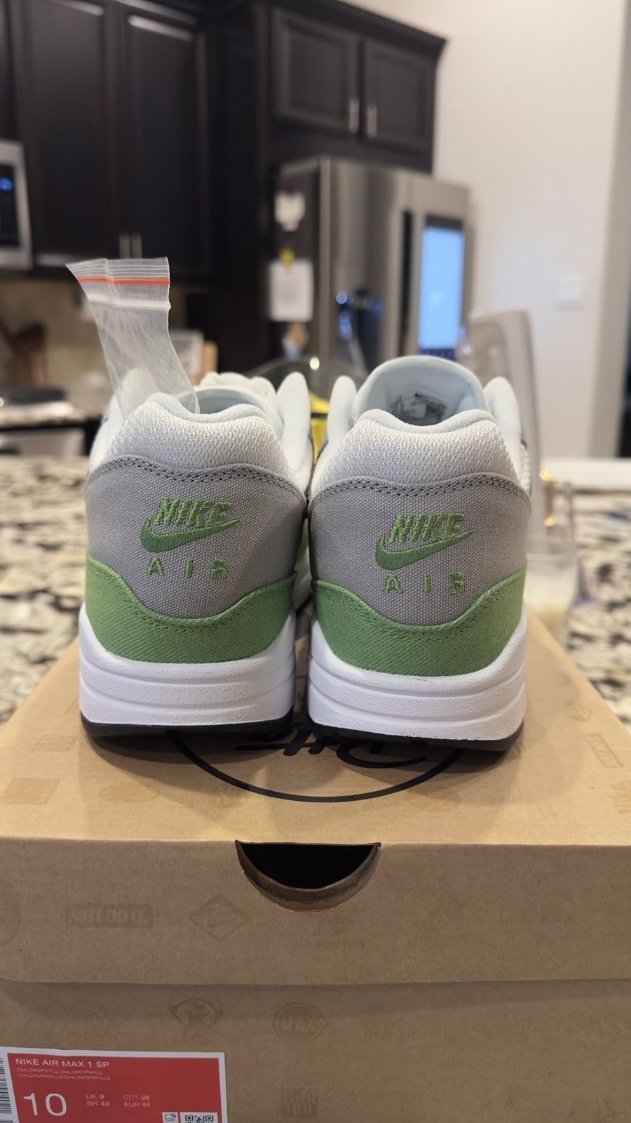 Patta x Nike Air Max Chlorophyll 2024 size 10