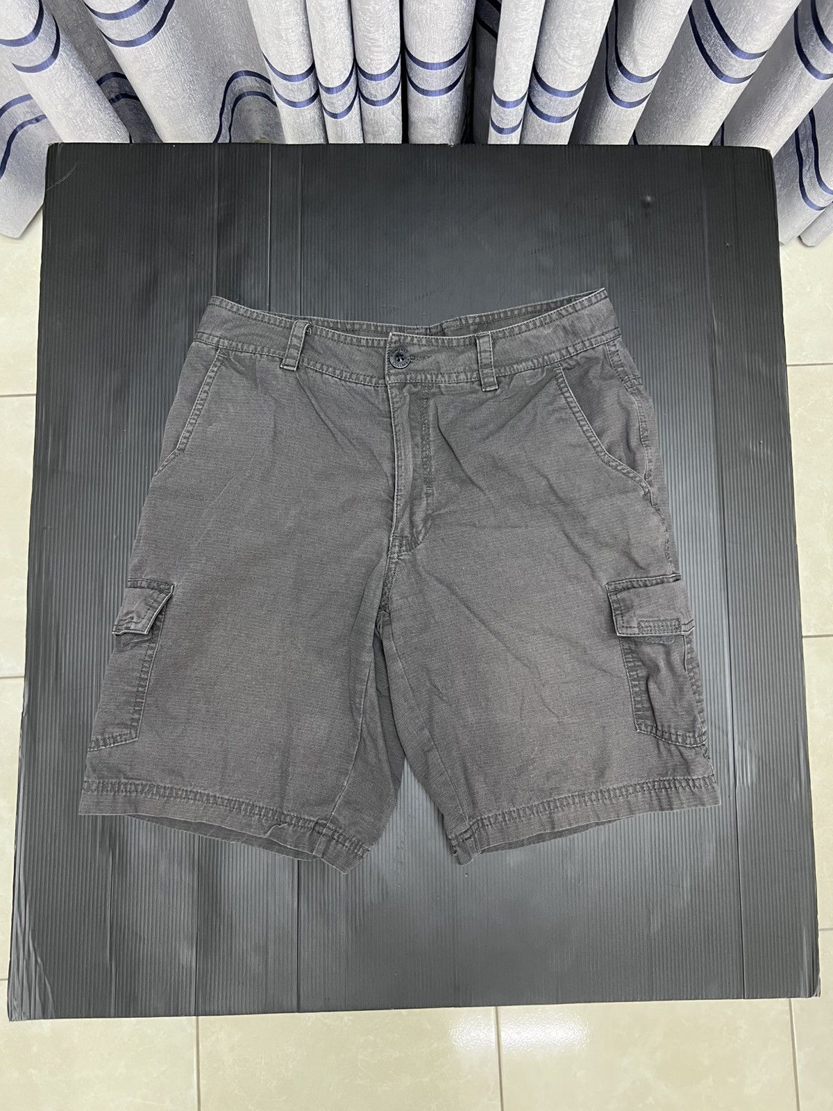 Columbia Vintage Columbia Cargo Short Pant Size US 28 / EU 44 - 1 Thumbnail