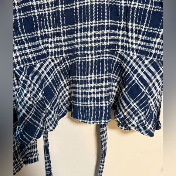Aritzia Wilfred Free Navy White Plaid Wrap Tie Blouse XS Size XS / US 0-2 / IT 36-38 - 9 Thumbnail