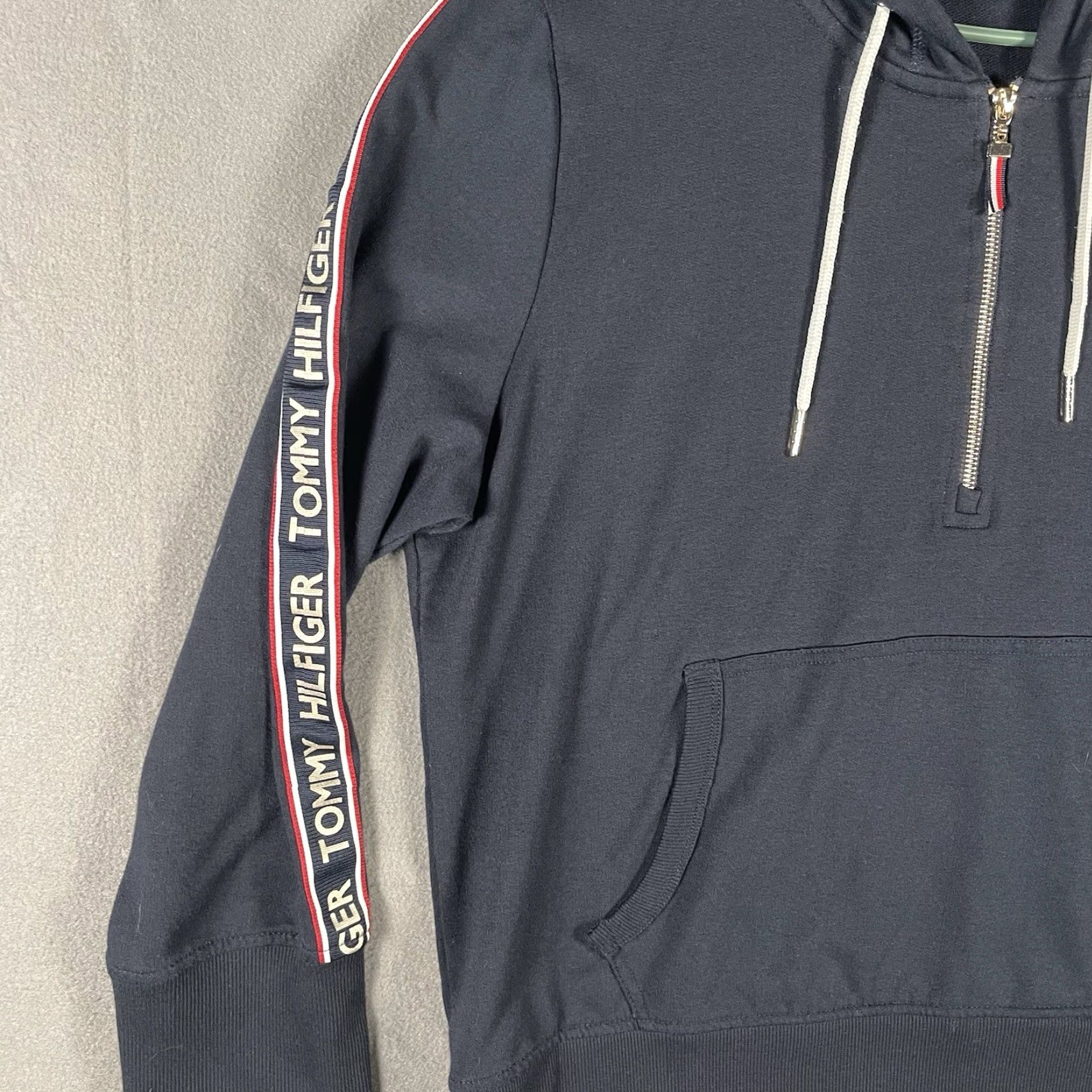 Tommy Hilfiger Tommy Hilfiger 1/2 Zip Hoodie Sweatshirt 2XL Navy Blue, Long Sleeve, Zip, Logo, Pullover, Men, Classic Designer Preppy Size US XXL / EU 58 / 5 - 6 Thumbnail