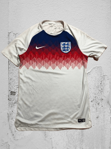 Nike Nike Jersey ENGLAND Size US M / EU 48-50 / 2 - 1 Thumbnail