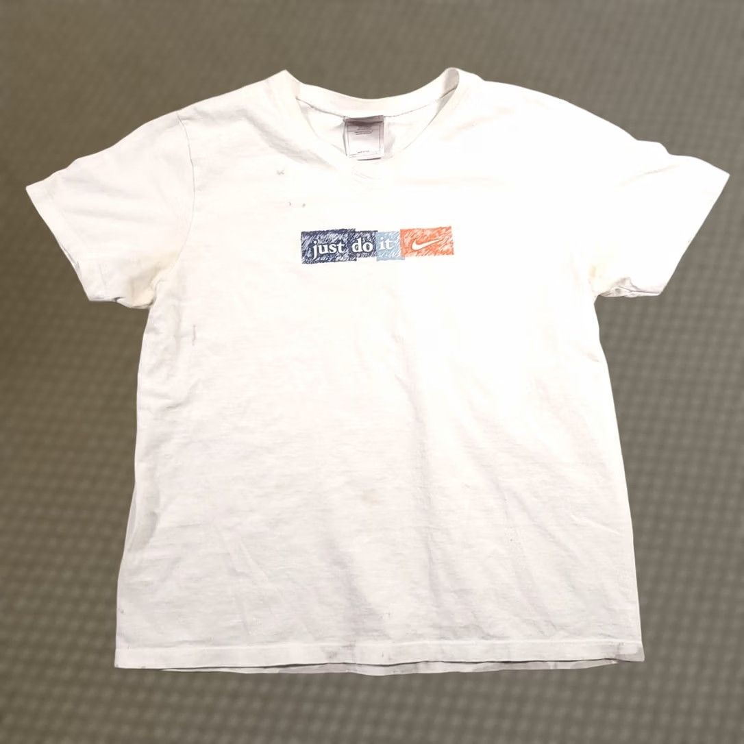 Nike Nike V-Neck Shirt L White USA Made Graphic Spell-Out Vtg 90s Grunge Streetwear Mens Size US L / EU 52-54 / 3 - 1 Thumbnail