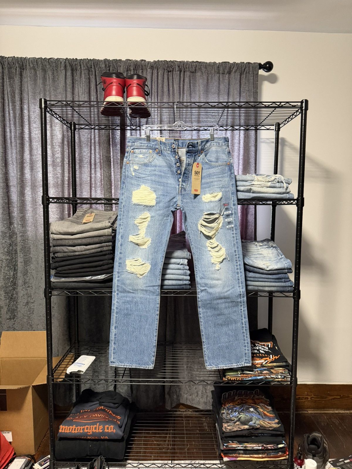 Levi's NWT Levi 501 Button Fly Distressed Thrashed Destroyed 34x32 Size US 34 / EU 50 - 1 Thumbnail