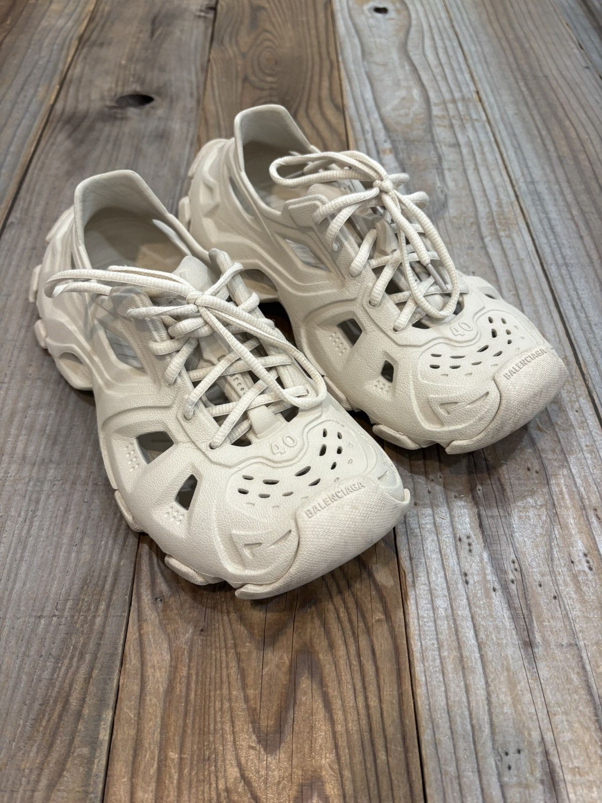 Balenciaga HD Lace Up Sneakers Off White 40 Size US 7 / EU 40 - 1 Thumbnail