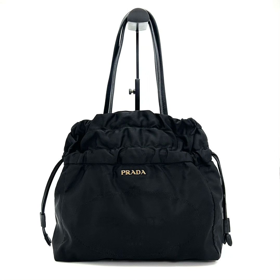 Prada Pre-loved Bag Very good condition Size ONE SIZE - 1 Thumbnail