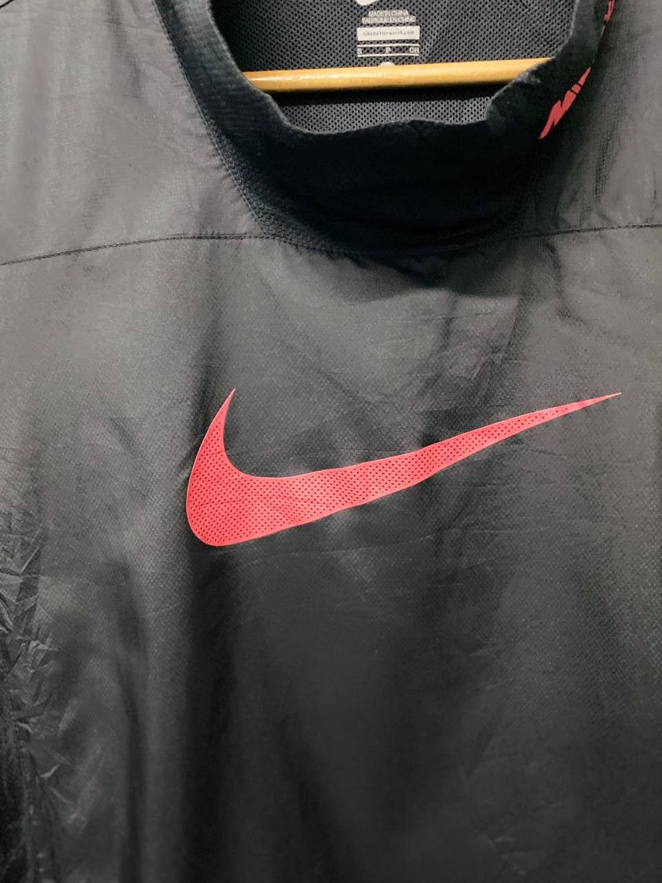 Nike nike mercurial big swoosh nylon turtle neck sweater Size US S / EU 44-46 / 1 - 2 Thumbnail