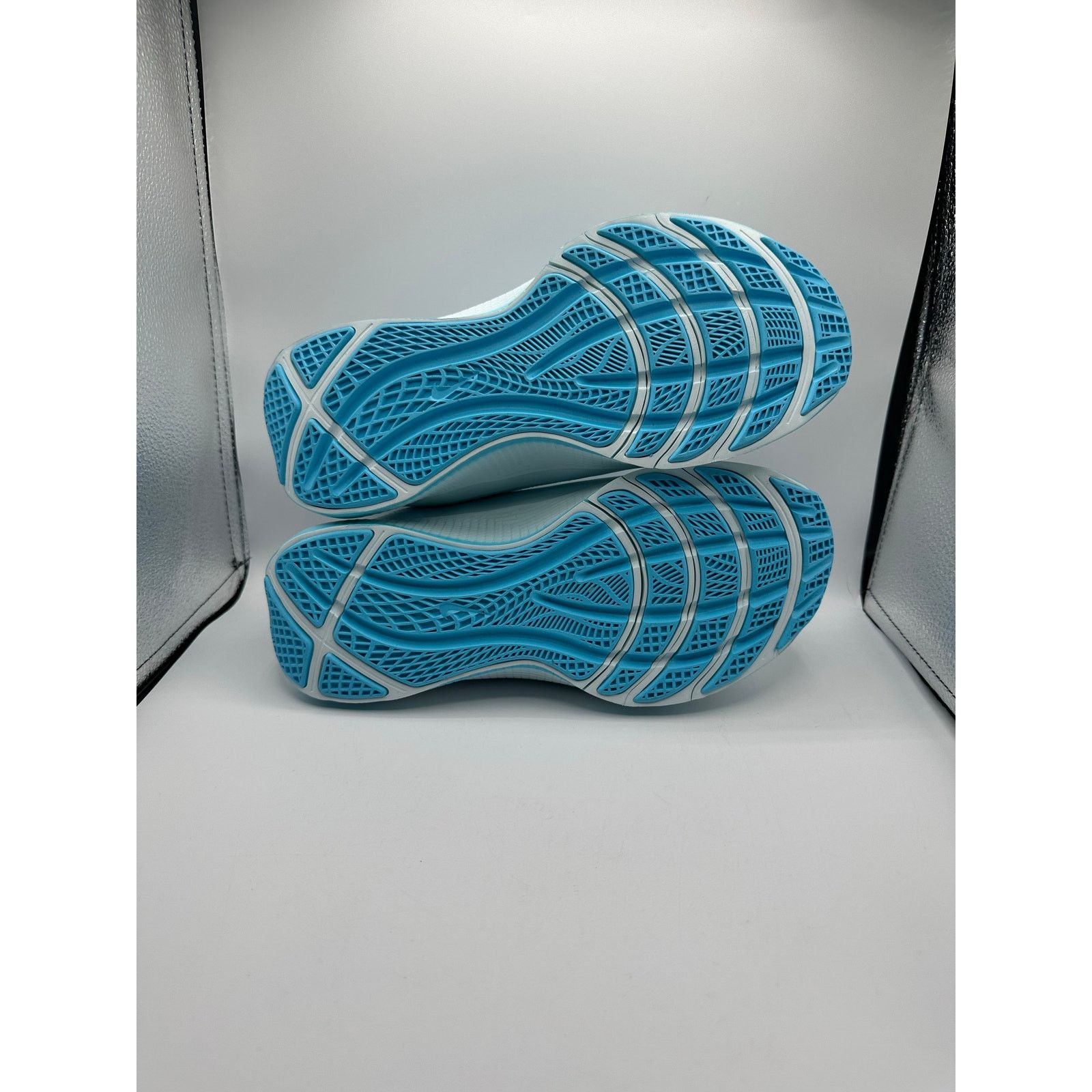 Nike Nike LeBron Trainer 1 “Glacier Blue” size 7 men’s Size US 7 / EU 40 - 5 Thumbnail