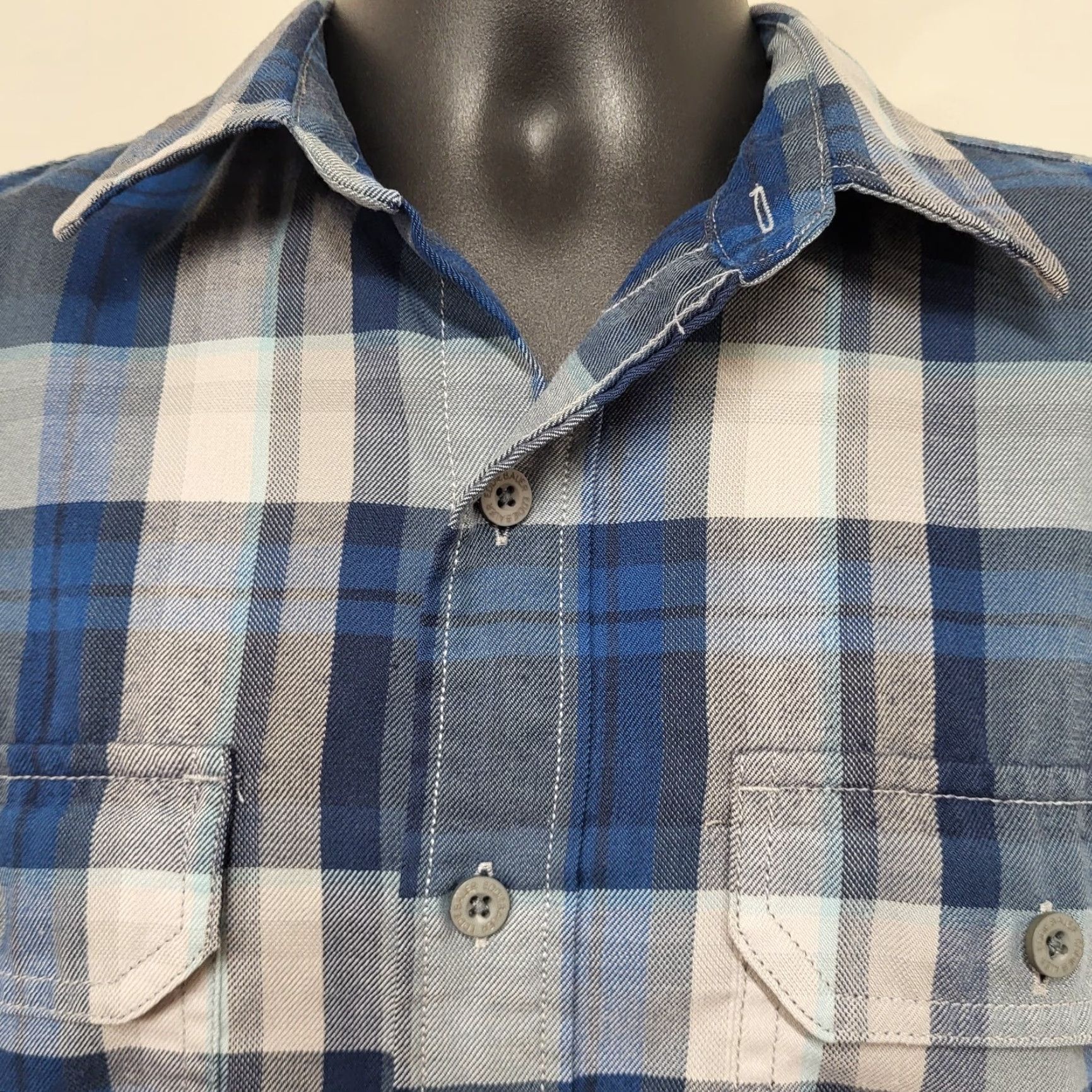 Eddie Bauer Eddie Bauer Travex Shirt Mens TM Blue Plaid Button Up Long Sleeve Casual M Blue Plaid Shirt Travex Eddie Bauer Mens TM Button-Up Long Sleeve Casual Size US M / EU 48-50 / 2 - 6 Thumbnail